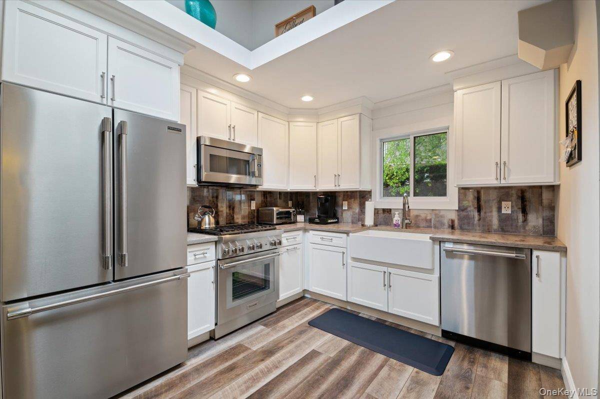 Casa de 3 Dormitorios en Venta en Plainview - Nueva York - EE. UU. - 5