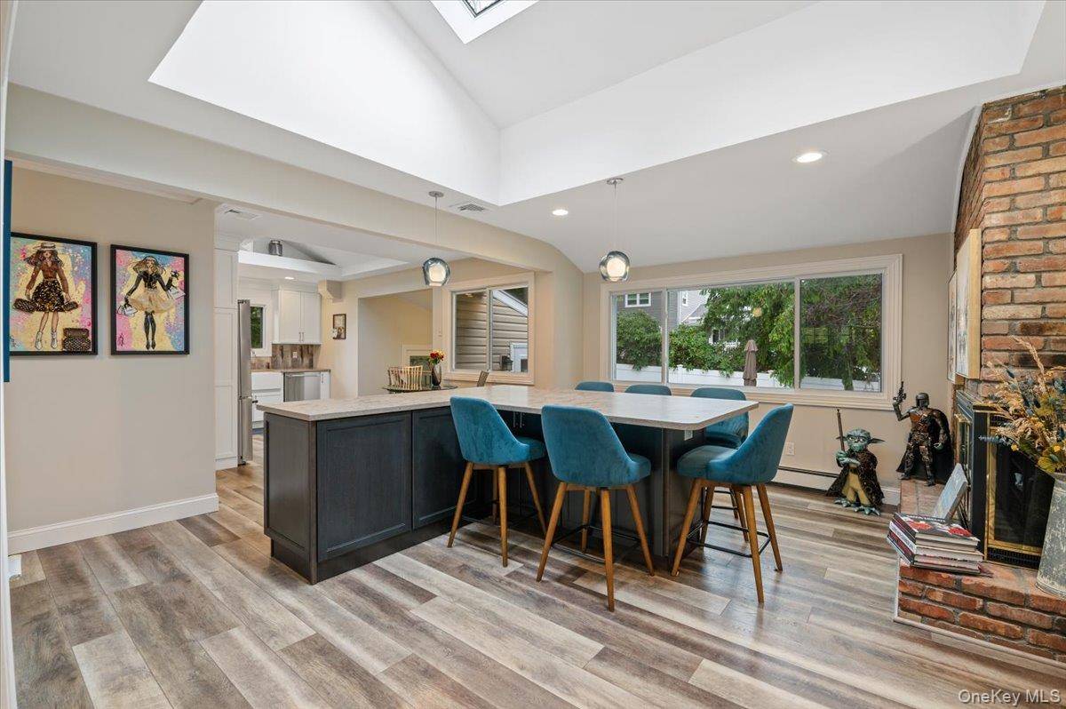 Casa de 3 Dormitorios en Venta en Plainview - Nueva York - EE. UU. - 8
