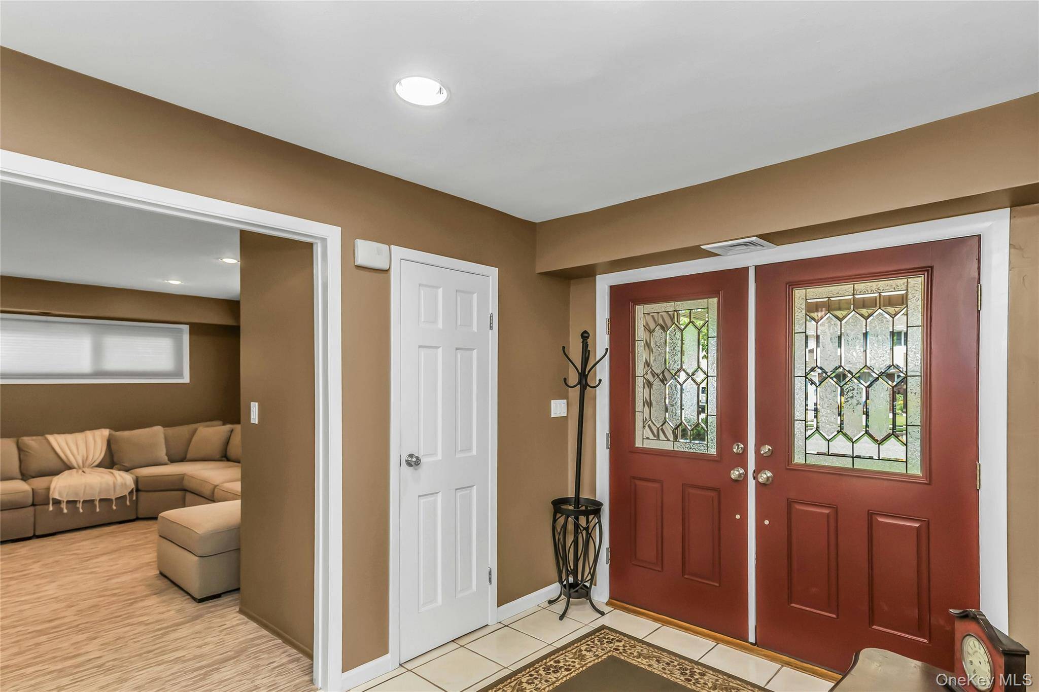 Casa de 3 Dormitorios en Venta en Plainview - Nueva York - EE. UU. - 3