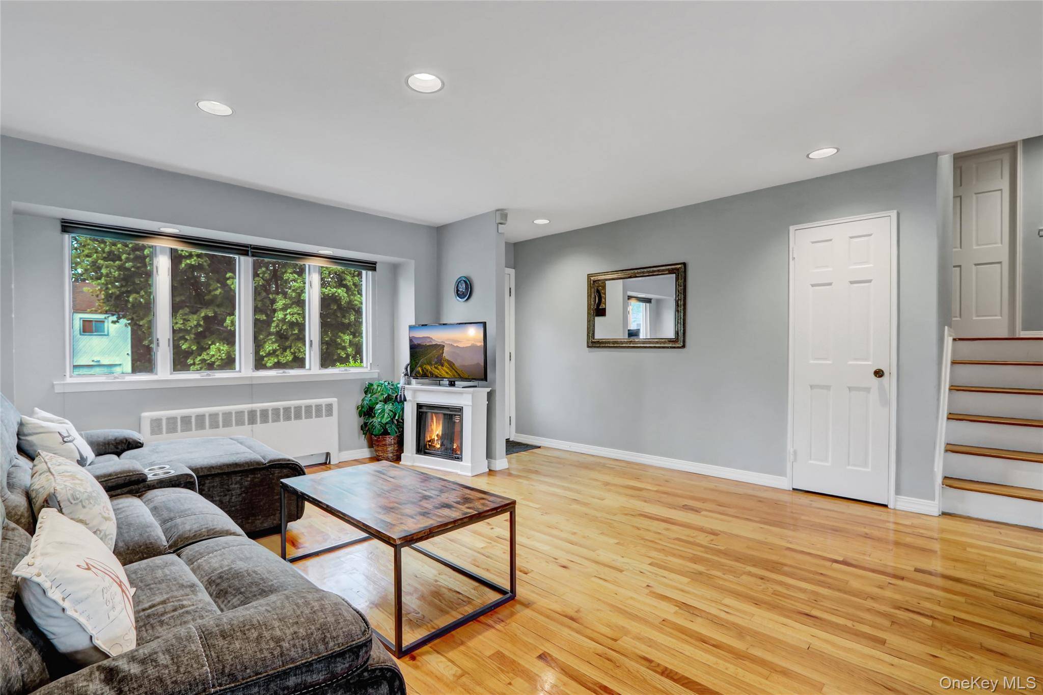 Casa de 3 Dormitorios en Venta en Plainview - Nueva York - EE. UU. - 7