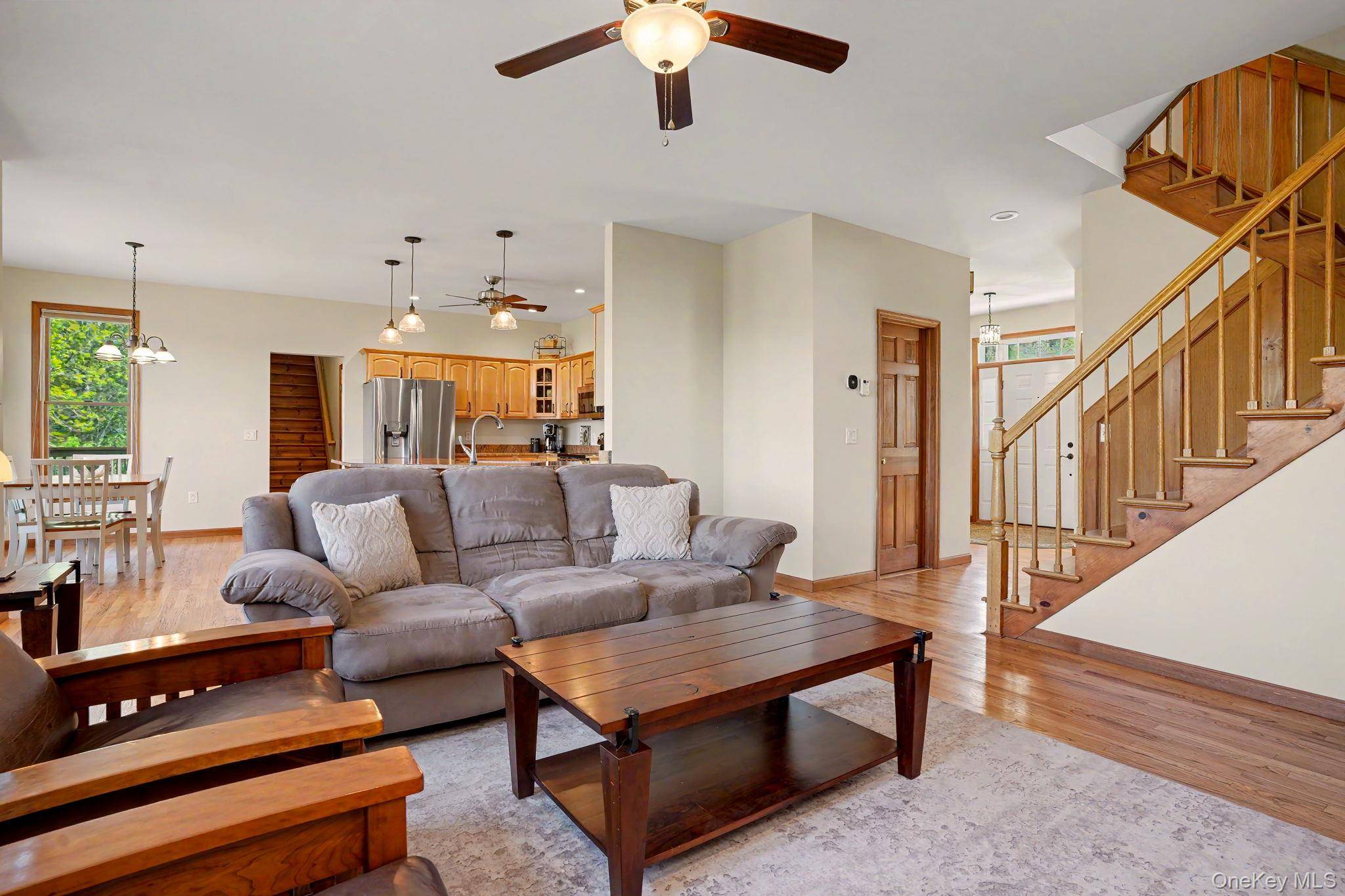 Casa com 3 Quartos à Venda em Pleasant Valley - Nova Iorque - EUA - 8