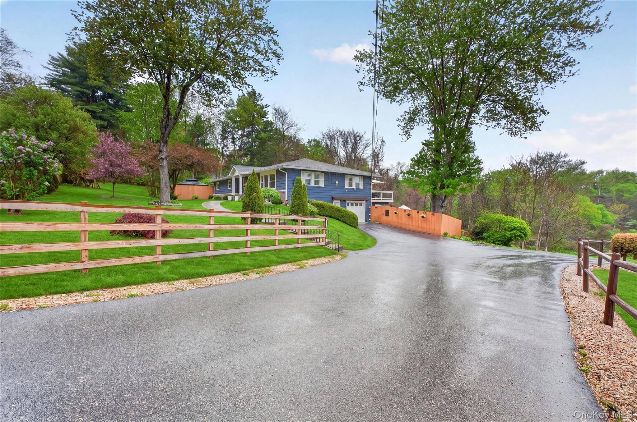 3 Bedroom Home for Sale in Pleasant Valley - New York - USA - 2