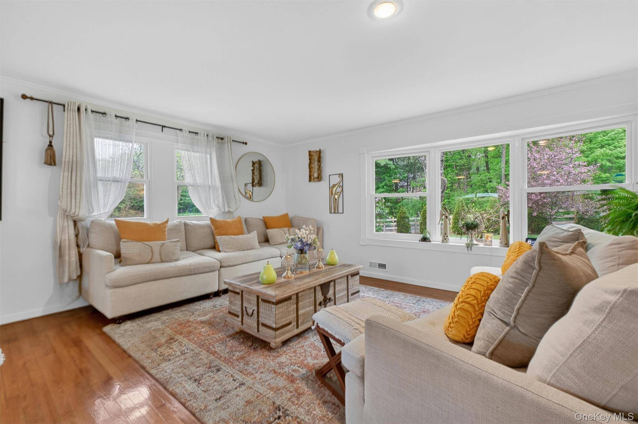 3 Bedroom Home for Sale in Pleasant Valley - New York - USA - 6