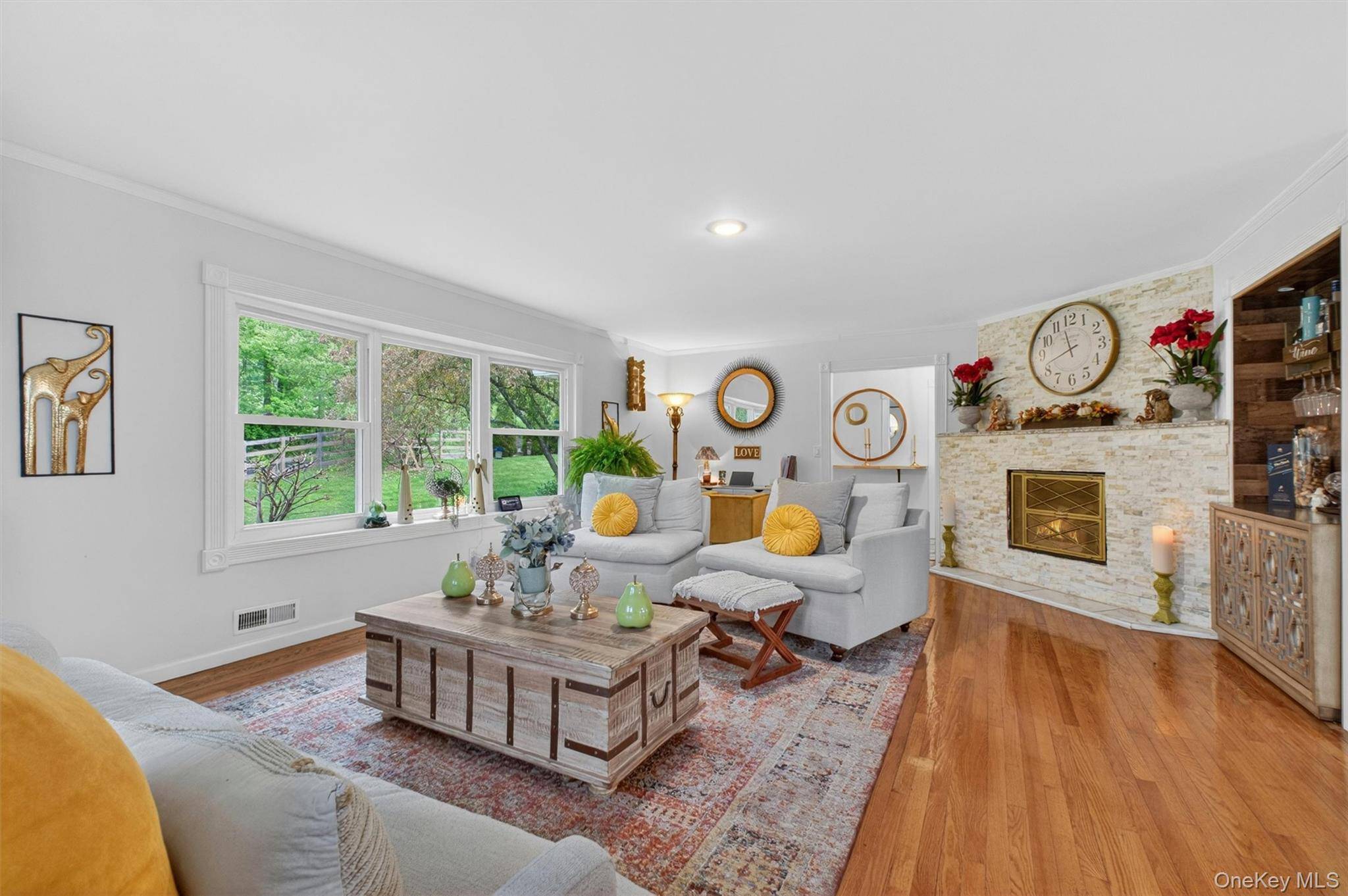 3 Bedroom Home for Sale in Pleasant Valley - New York - USA - 8