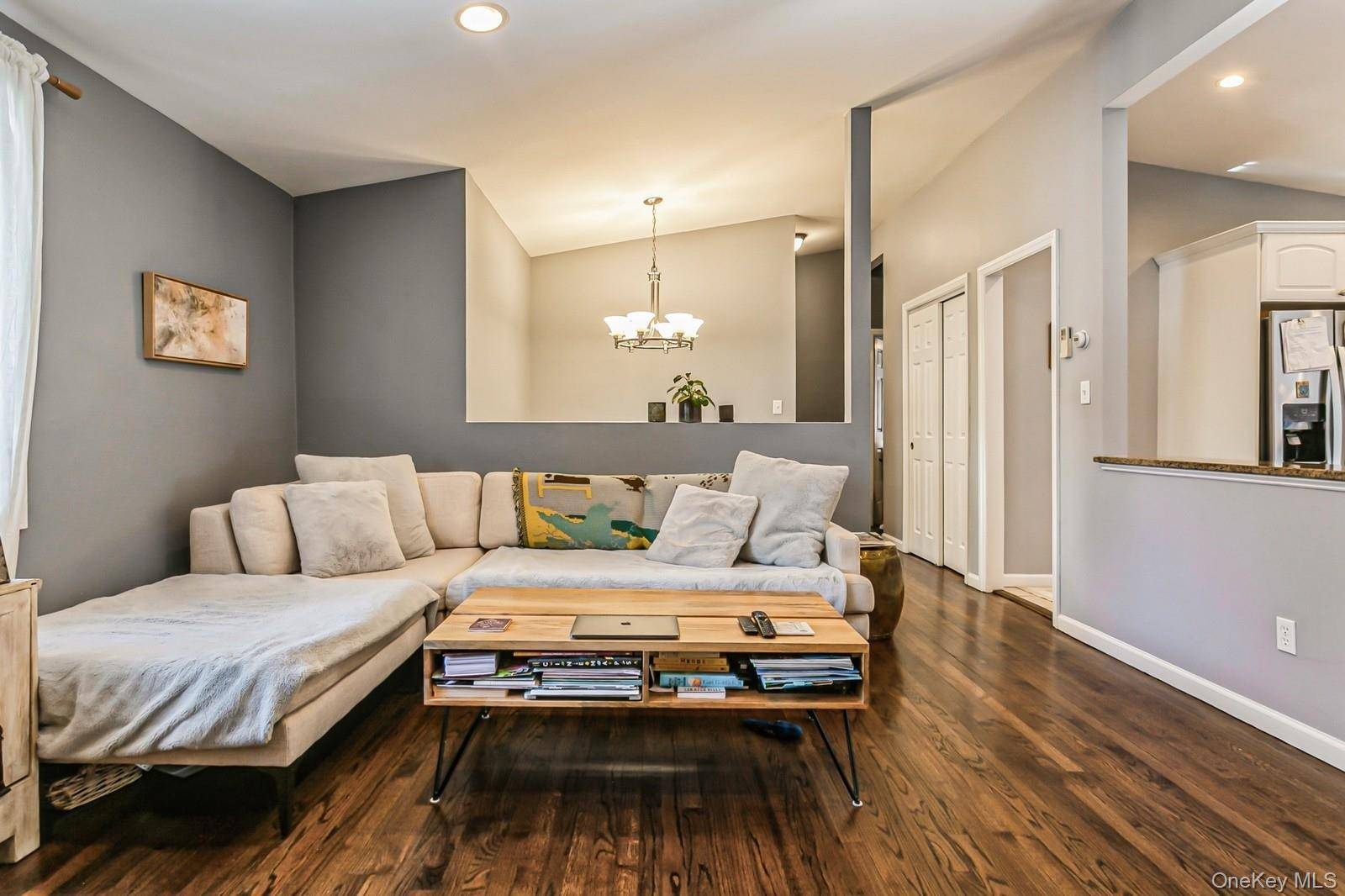 Casa com 3 Quartos à Venda em Pleasantville - Nova Iorque - EUA - 7