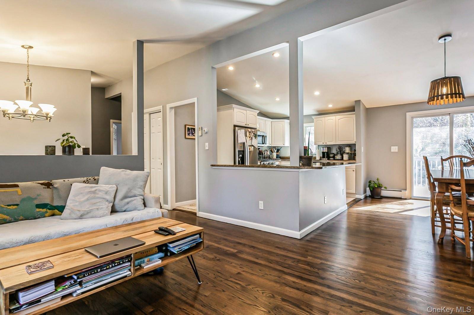 Casa com 3 Quartos à Venda em Pleasantville - Nova Iorque - EUA - 8