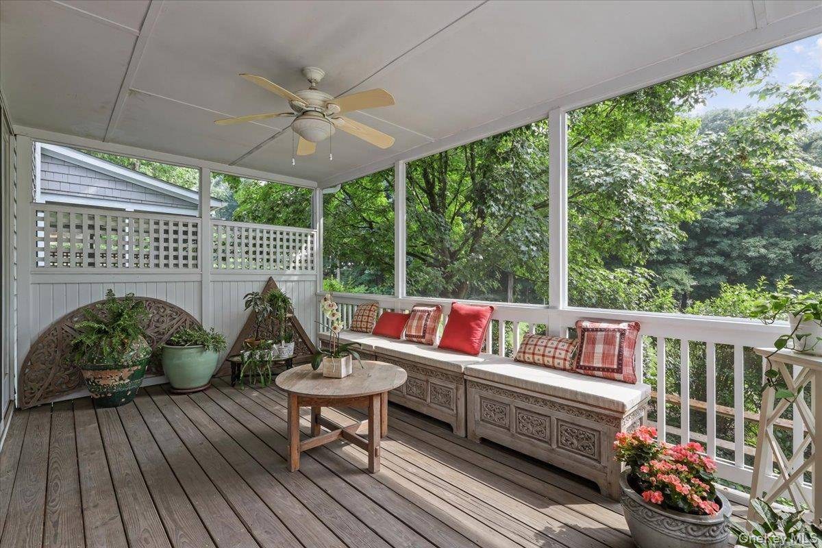 Casa com 3 Quartos à Venda em Pleasantville - Nova Iorque - EUA - 8
