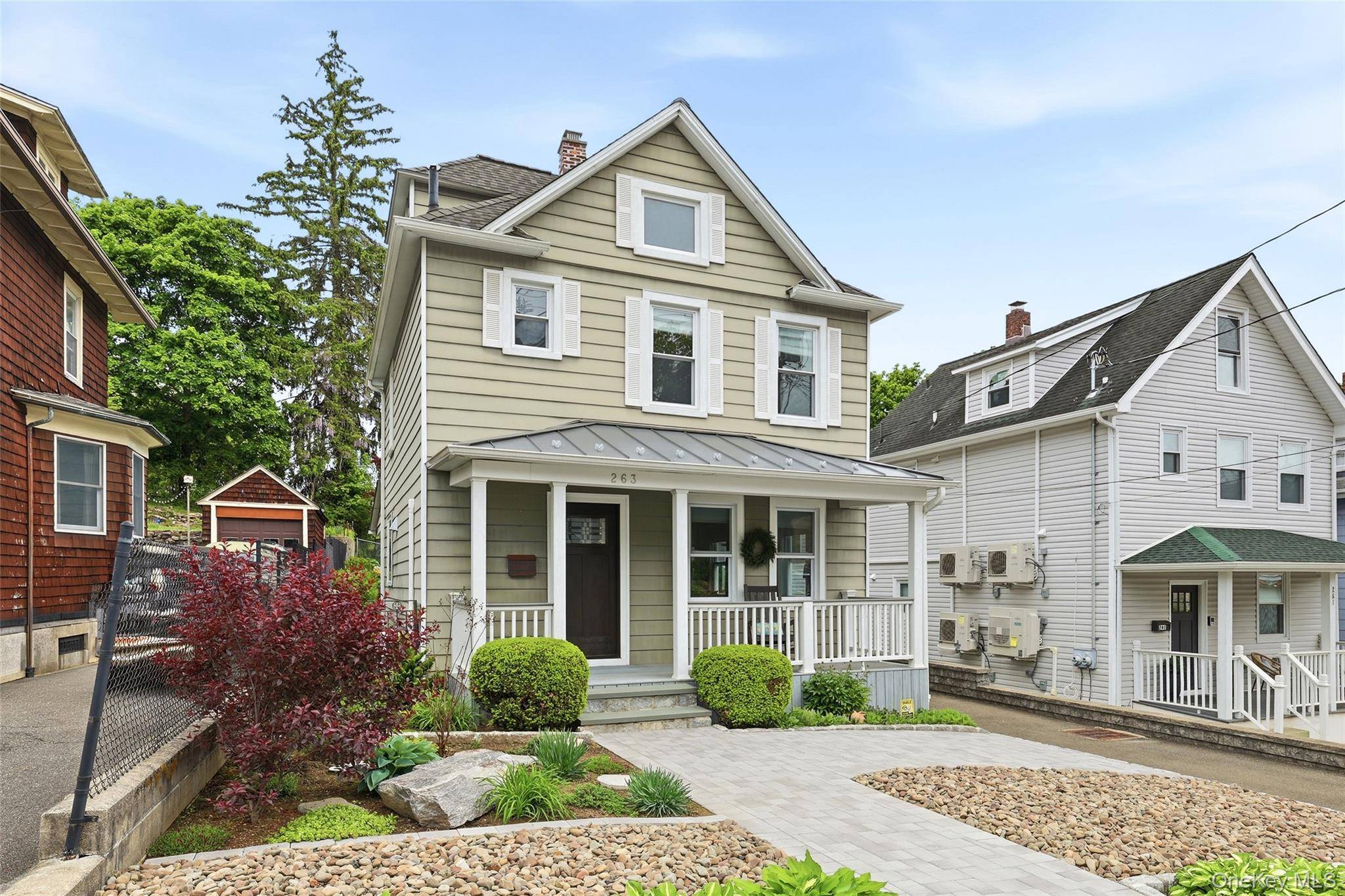 Casa com 3 Quartos à Venda em Port Chester - Nova Iorque - EUA - 2