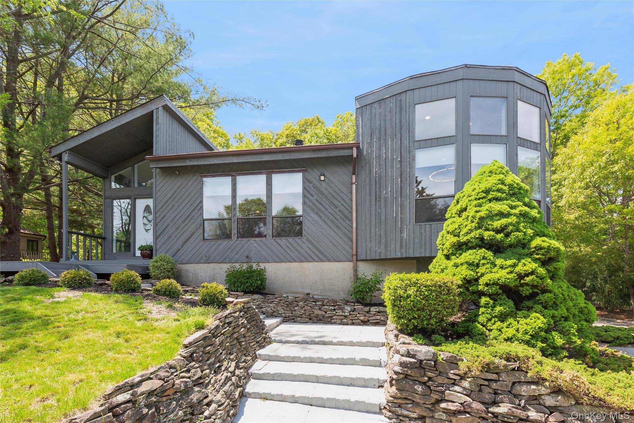 Casa com 3 Quartos à Venda em Port Jefferson - Nova Iorque - EUA - 1