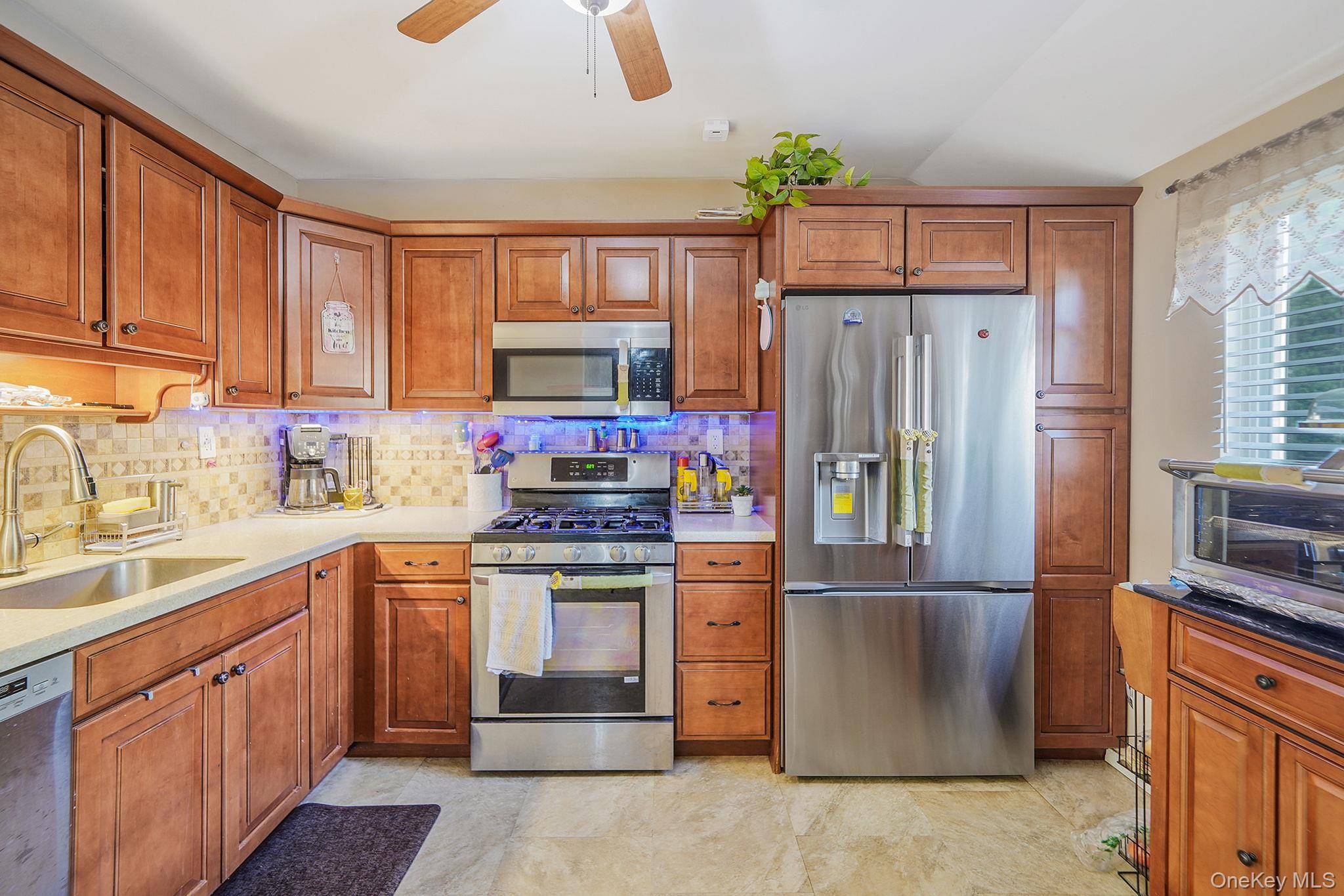 Casa de 3 Dormitorios en Venta en Port Jefferson - Nueva York - EE. UU. - 8