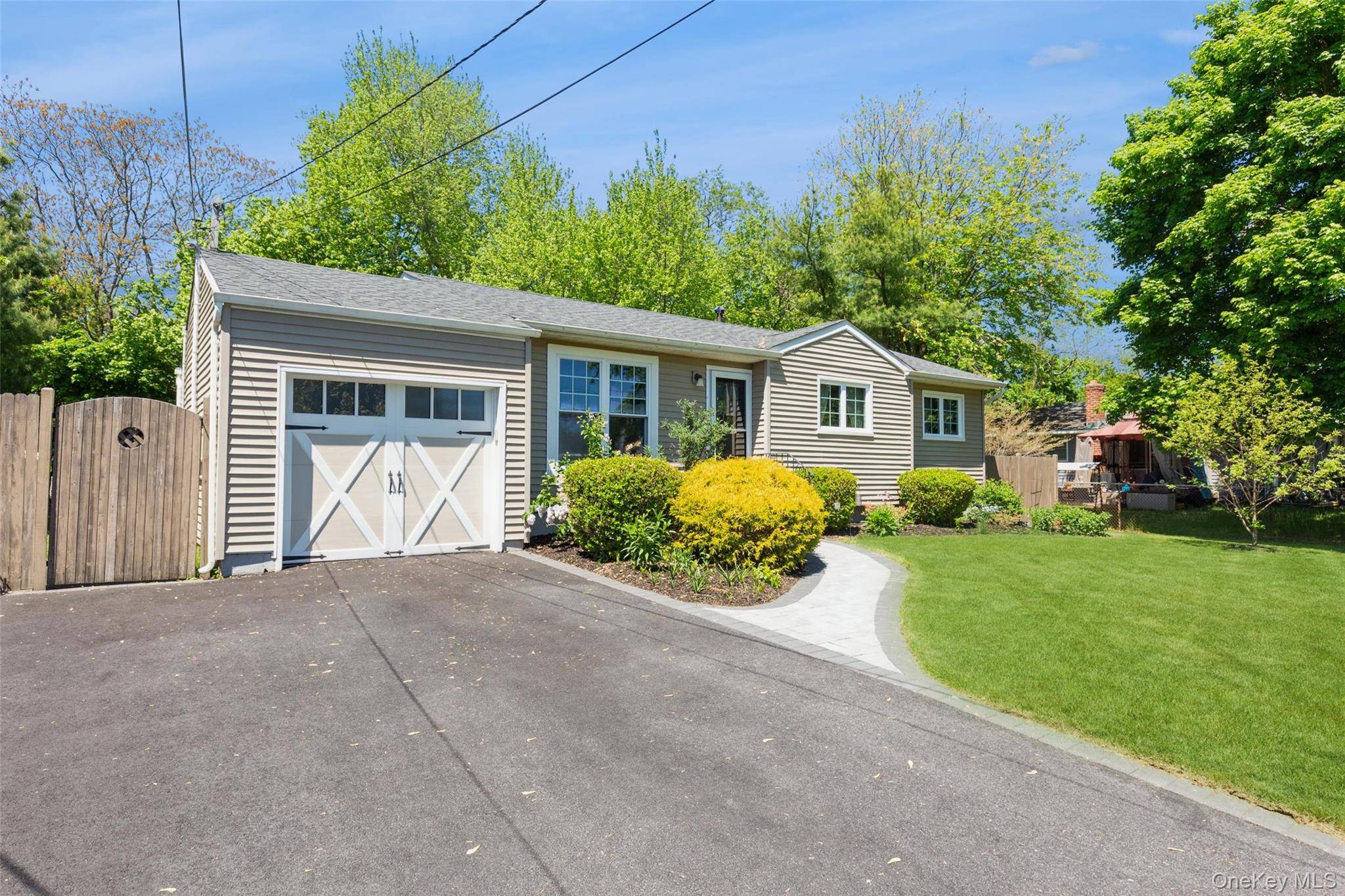 Casa de 3 Dormitorios en Venta en Port Jefferson - Nueva York - EE. UU. - 1