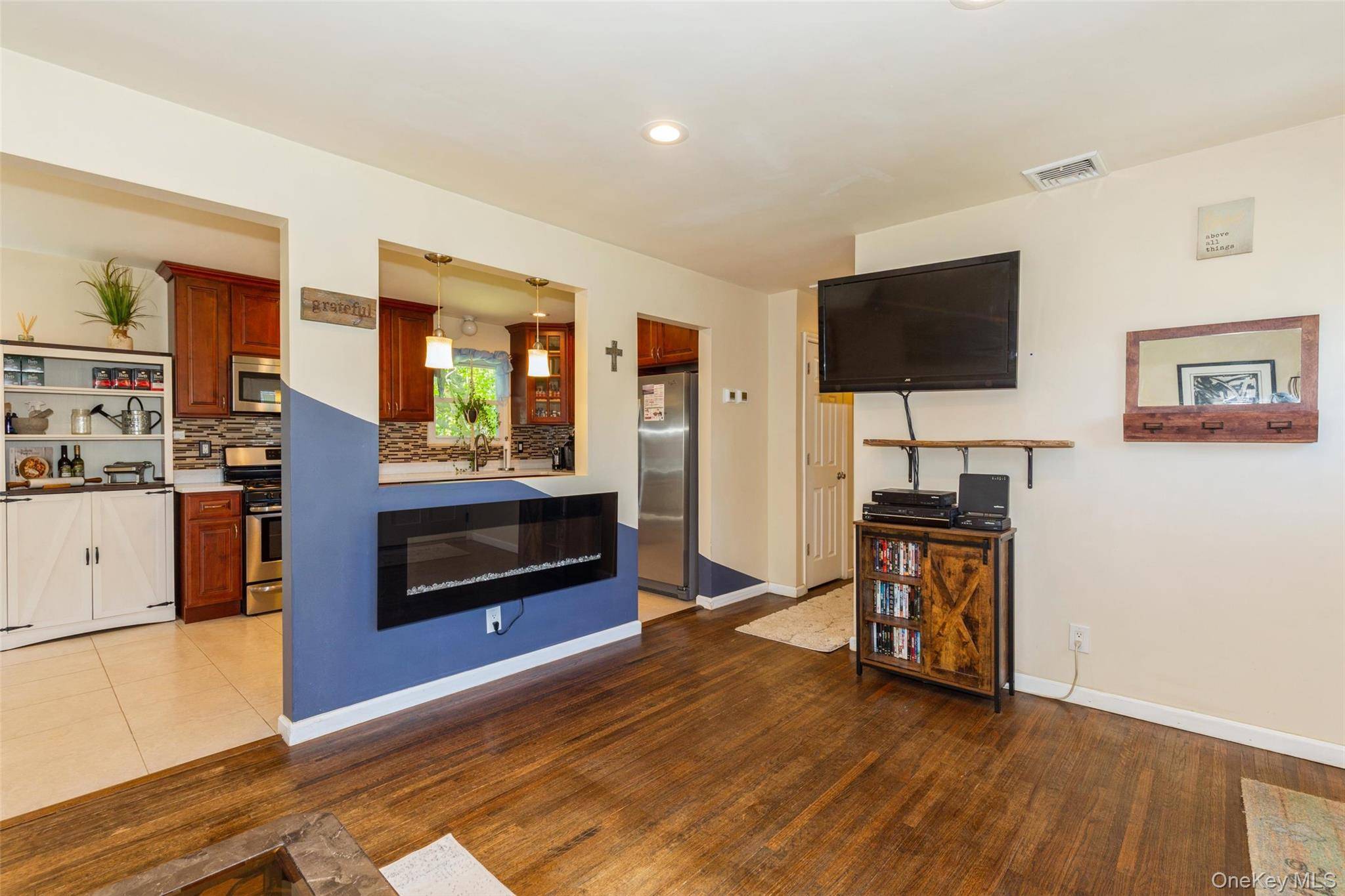 Casa de 3 Dormitorios en Venta en Port Jefferson - Nueva York - EE. UU. - 6