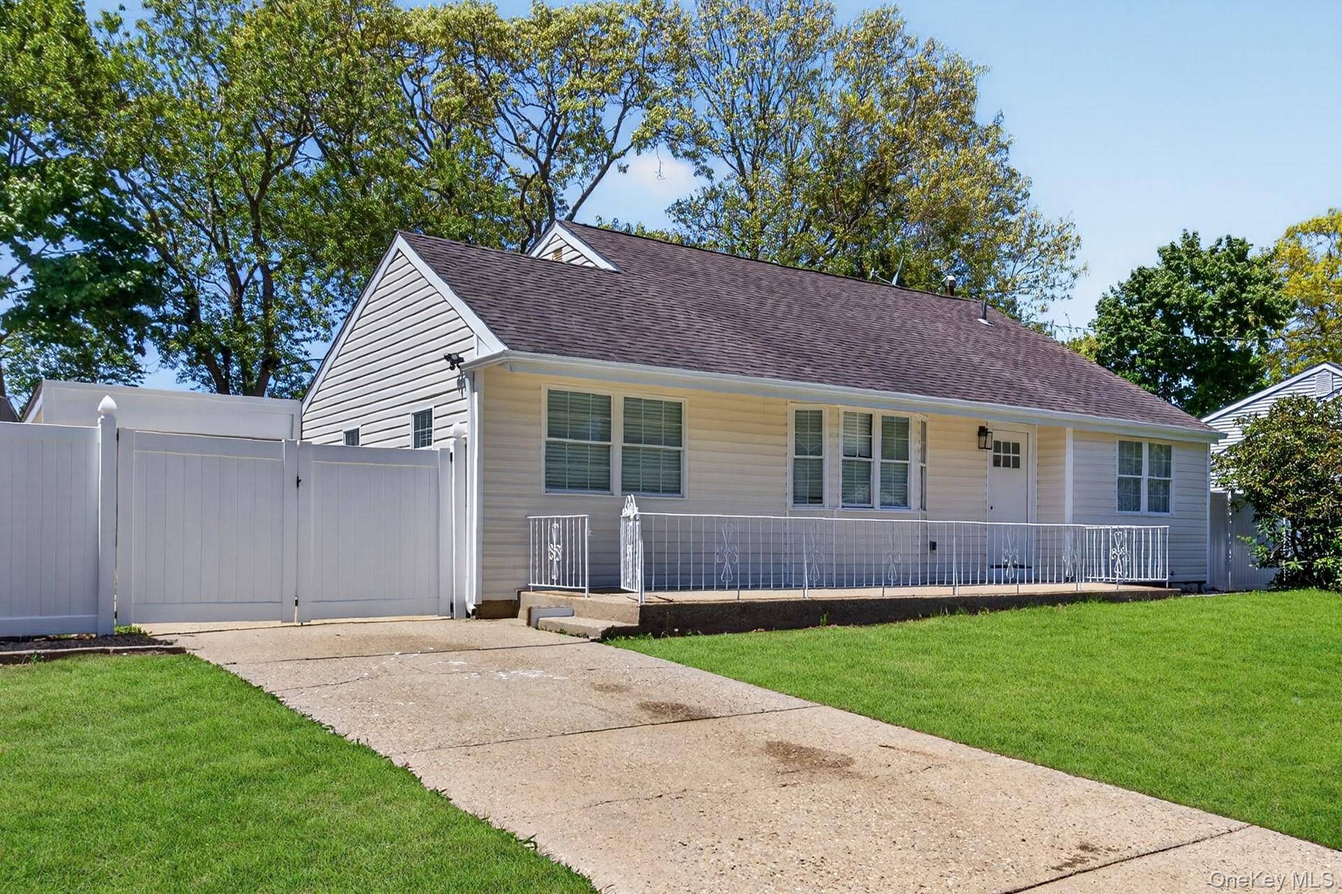 Casa de 3 Dormitorios en Venta en Port Jefferson - Nueva York - EE. UU. - 4