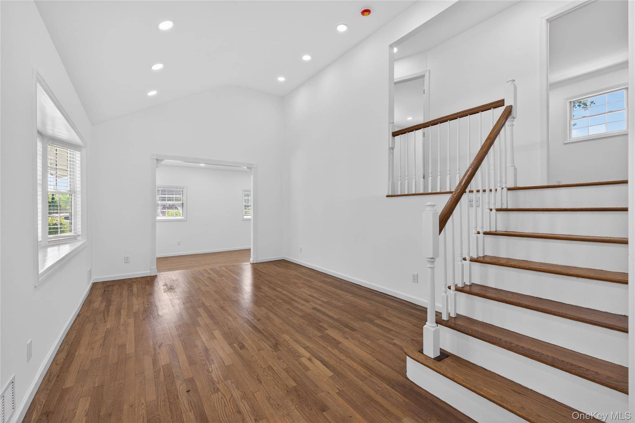 Casa de 3 Dormitorios en Venta en Port Jefferson - Nueva York - EE. UU. - 8