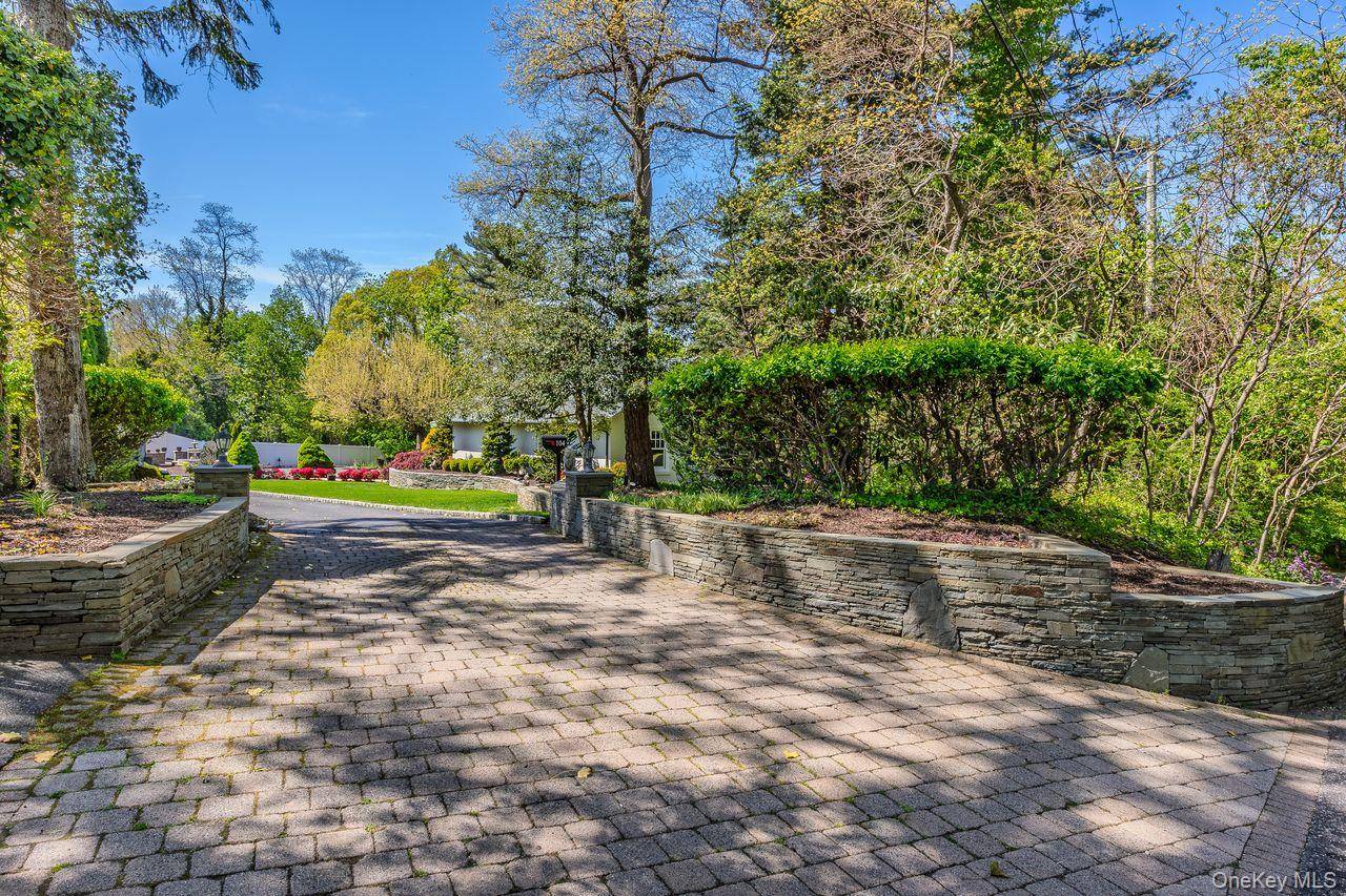 3 Bedroom Home for Sale in Port Jefferson - New York - USA - 1