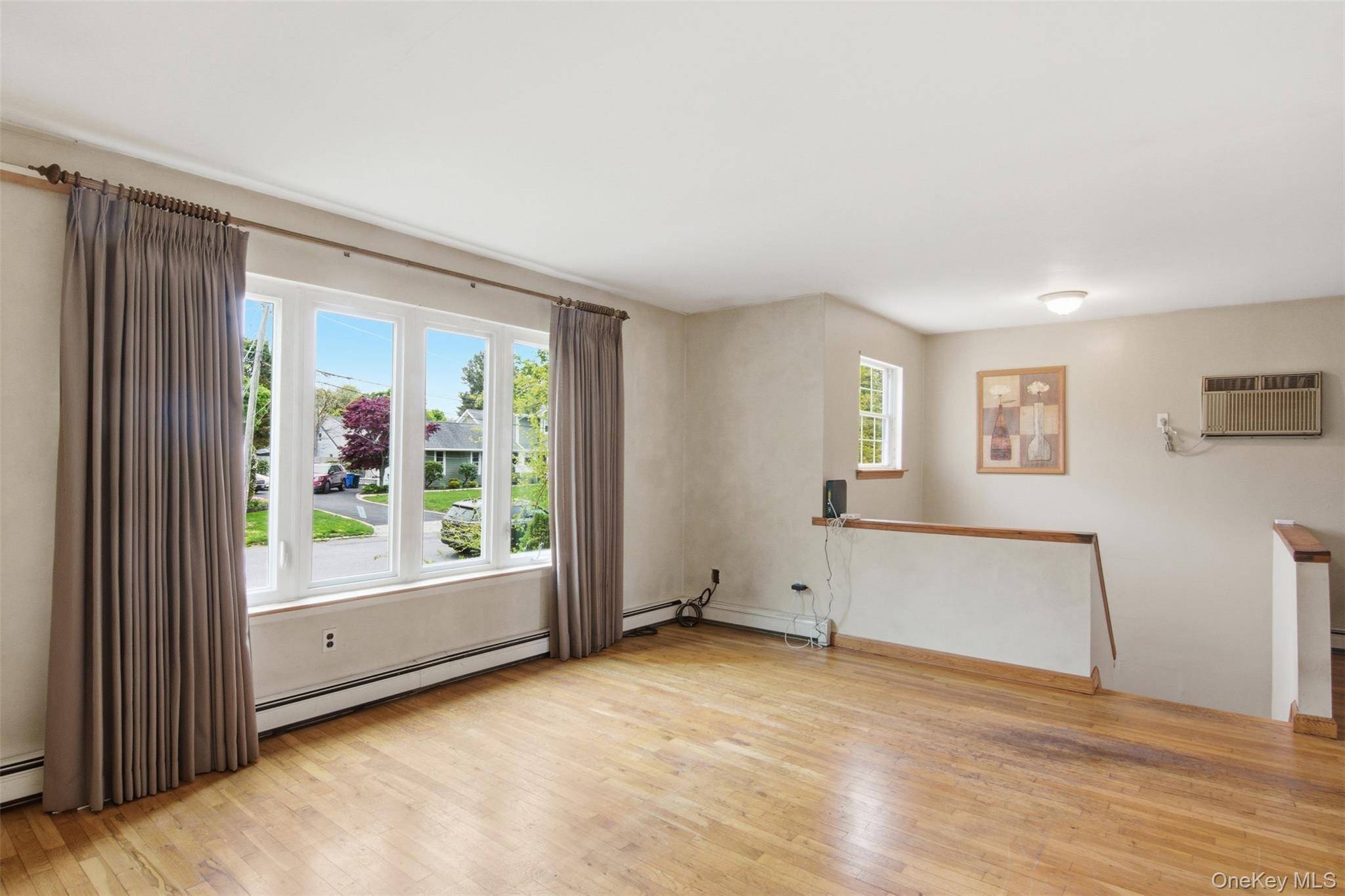 Casa de 3 Dormitorios en Venta en Port Jefferson - Nueva York - EE. UU. - 4