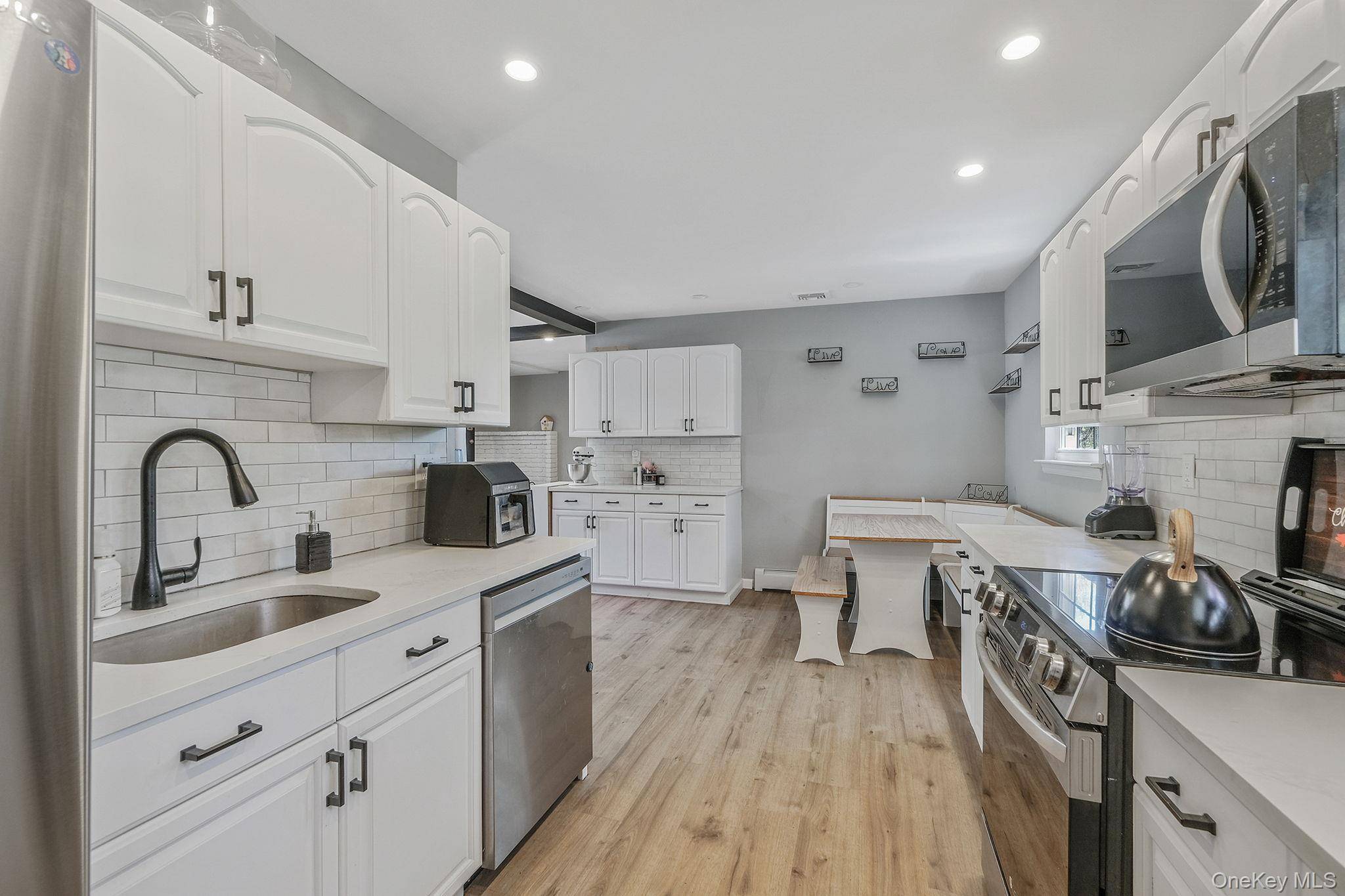 Casa com 3 Quartos à Venda em Port Jefferson Station - Nova Iorque - EUA - 6
