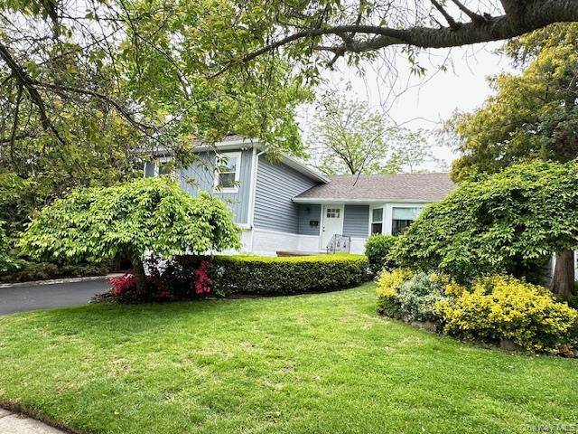 Casa de 3 Dormitorios en Venta en Port Washington - Nueva York - EE. UU. - 1