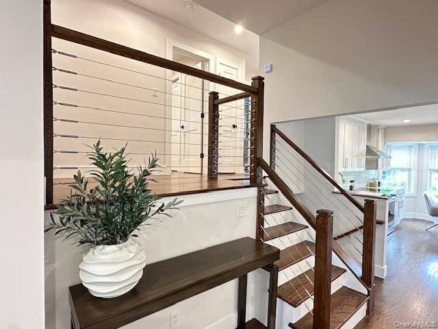 Casa de 3 Dormitorios en Venta en Port Washington - Nueva York - EE. UU. - 5