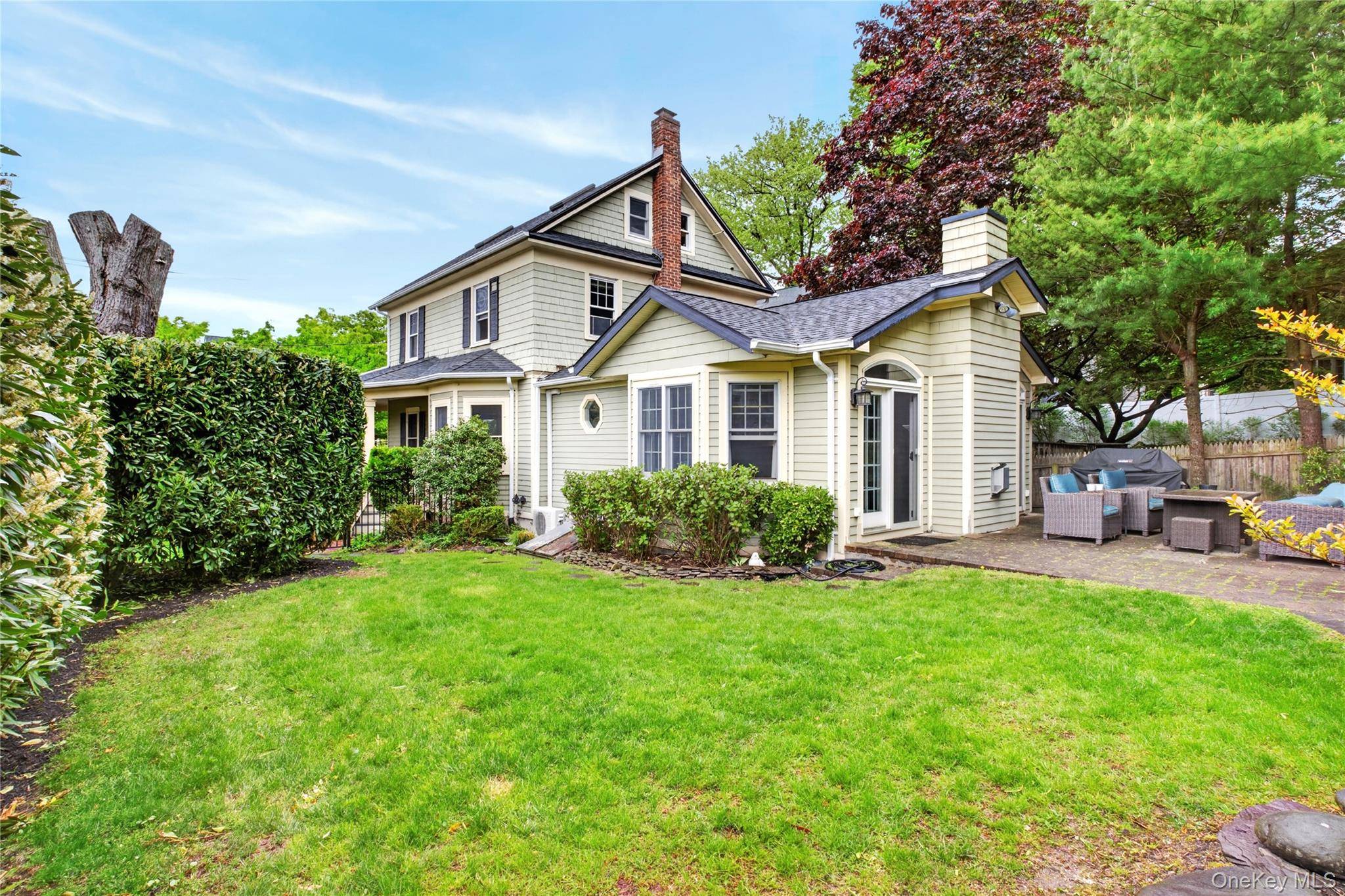 Casa de 3 Dormitorios en Venta en Port Washington - Nueva York - EE. UU. - 2