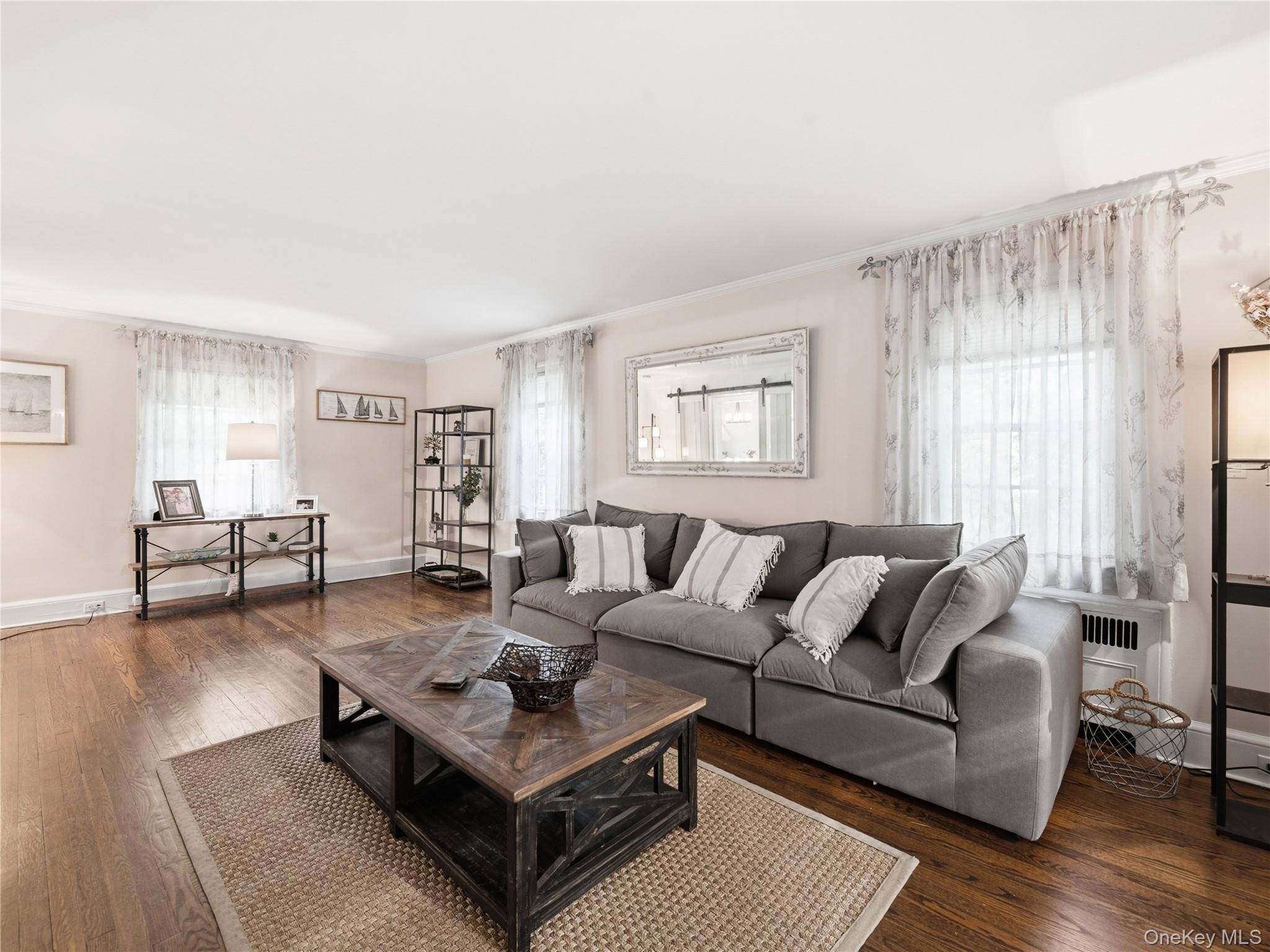 Casa de 3 Dormitorios en Venta en Port Washington - Nueva York - EE. UU. - 3