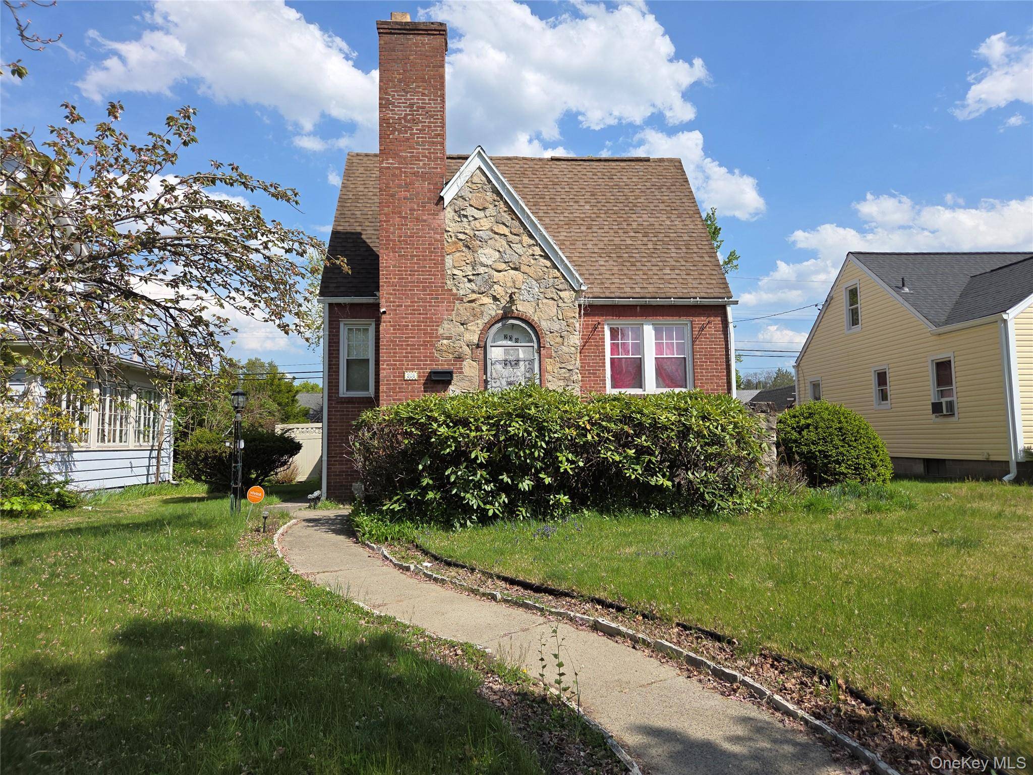 Casa de 3 Dormitorios en Venta en Poughkeepsie - Nueva York - EE. UU. - 2