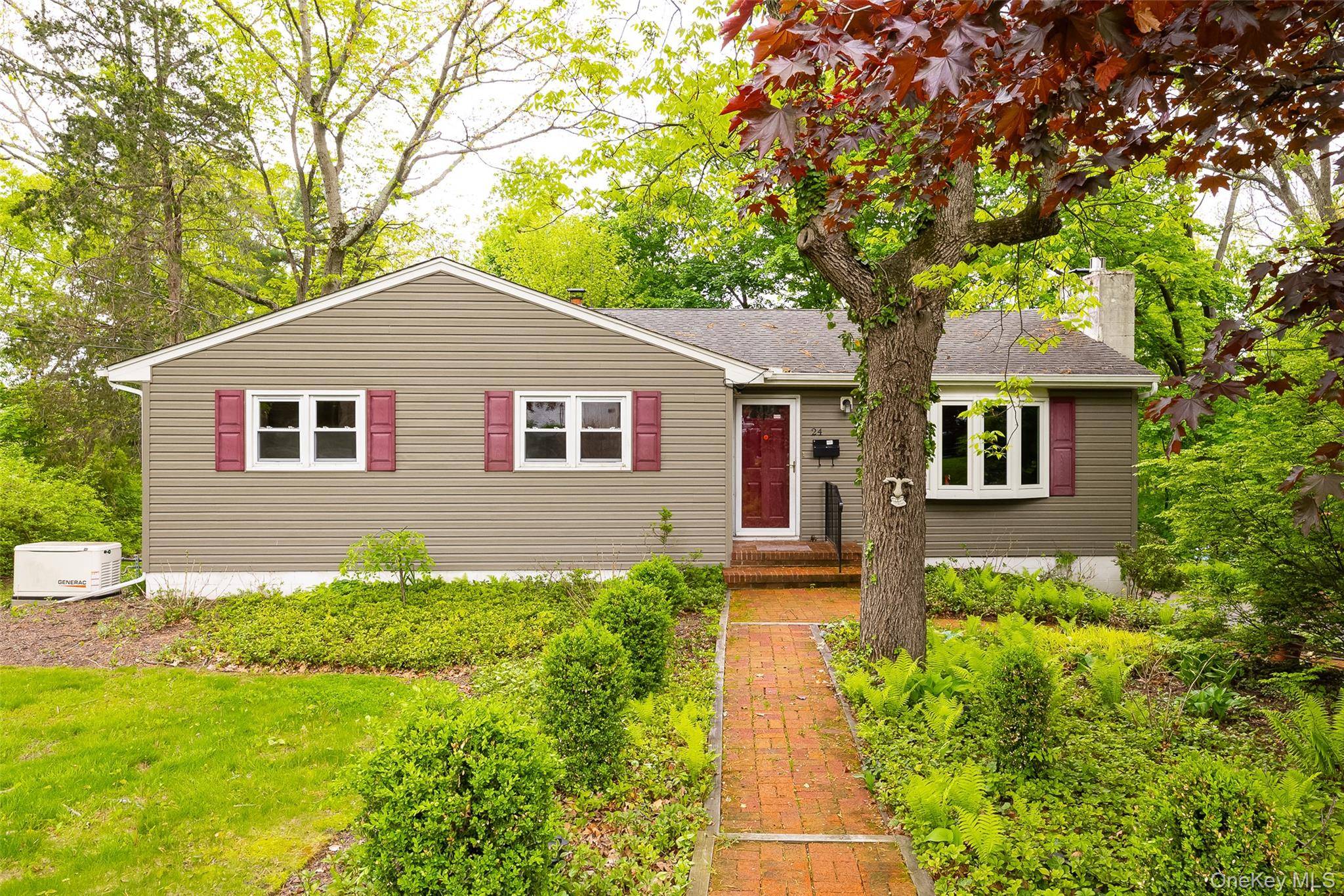 Casa com 3 Quartos à Venda em Poughkeepsie - Nova Iorque - EUA - 1