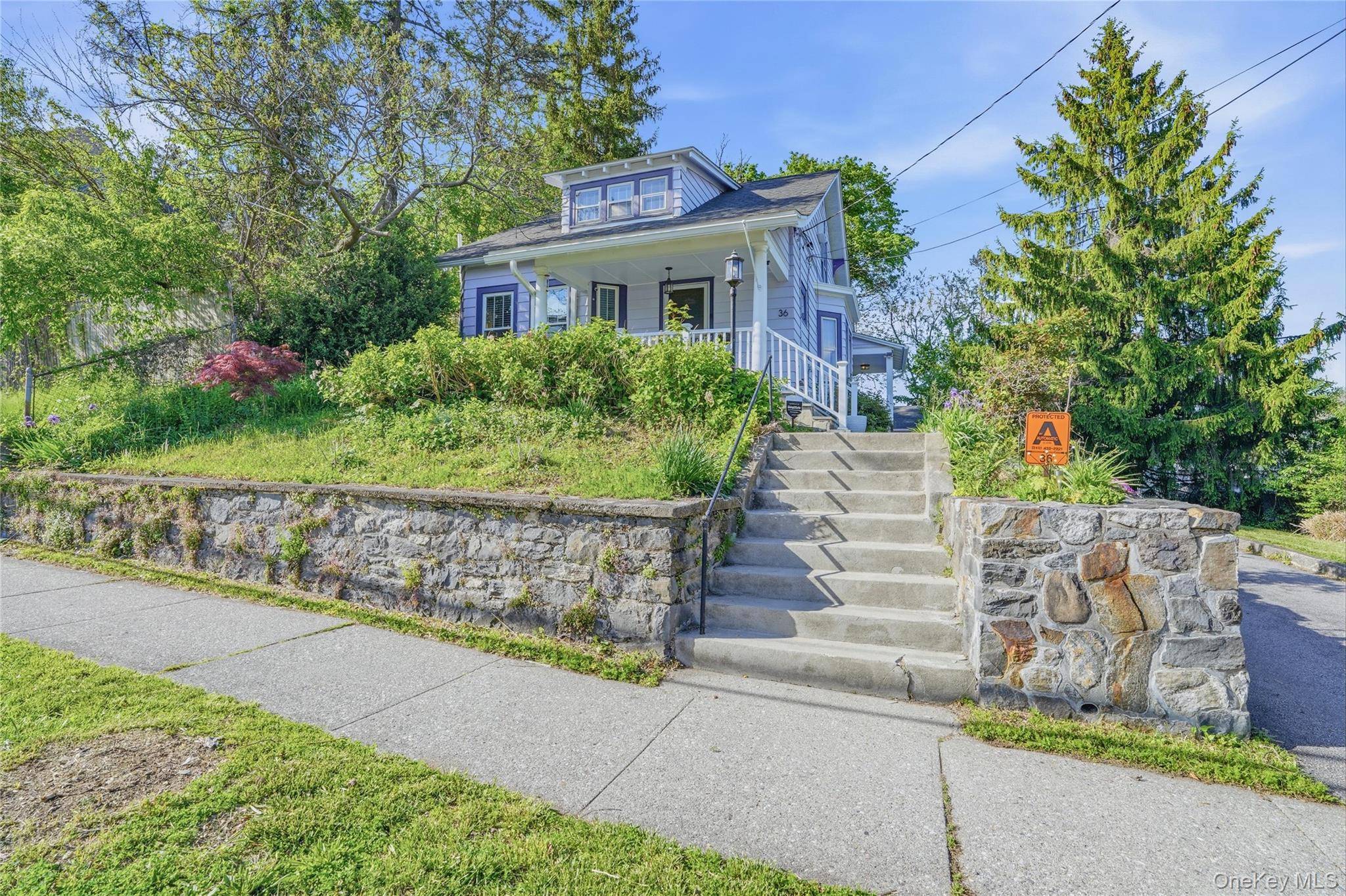 3 Bedroom Home for Sale in Poughkeepsie - New York - USA - 3