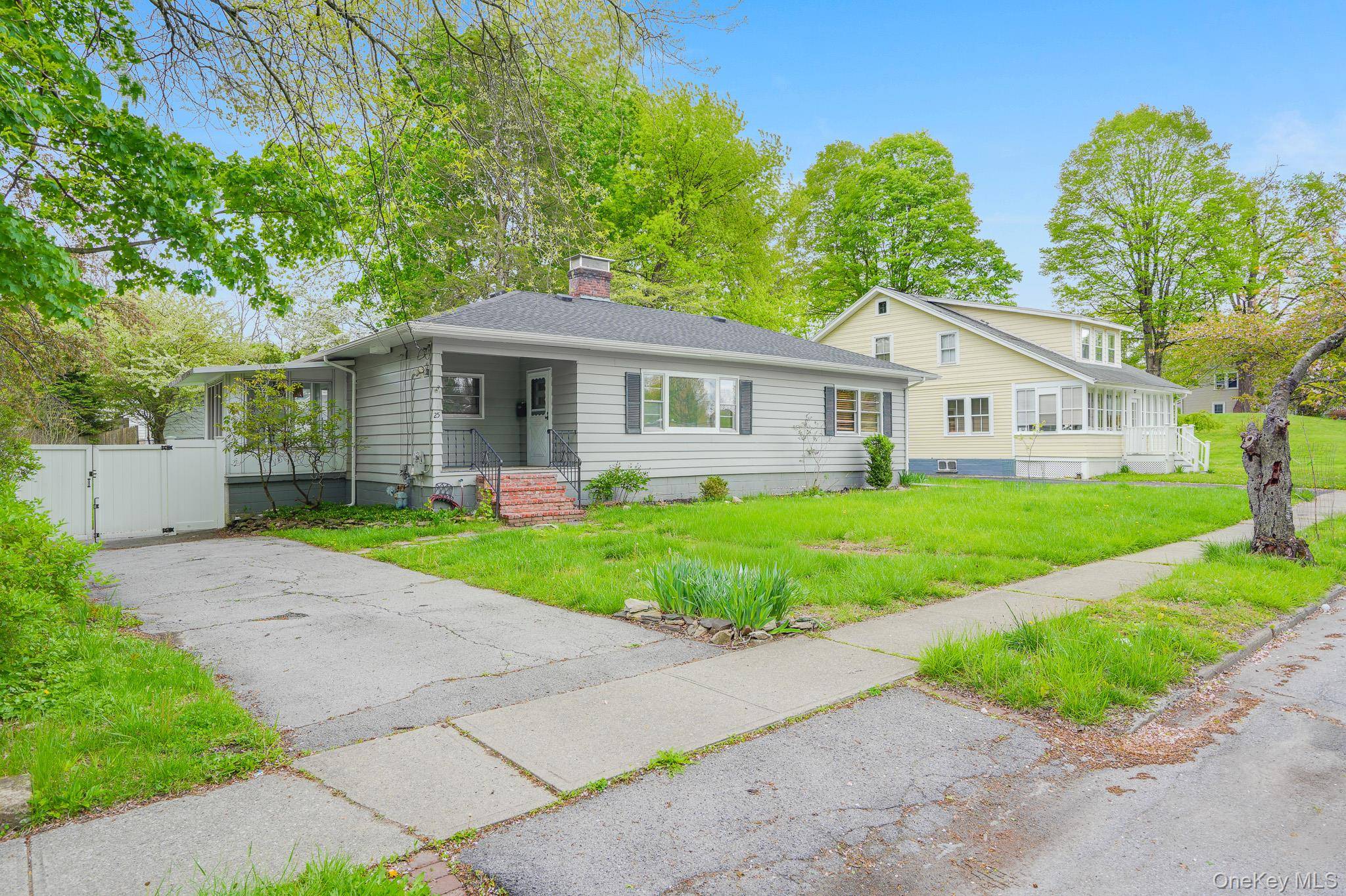 Casa com 3 Quartos à Venda em Poughkeepsie - Nova Iorque - EUA - 2