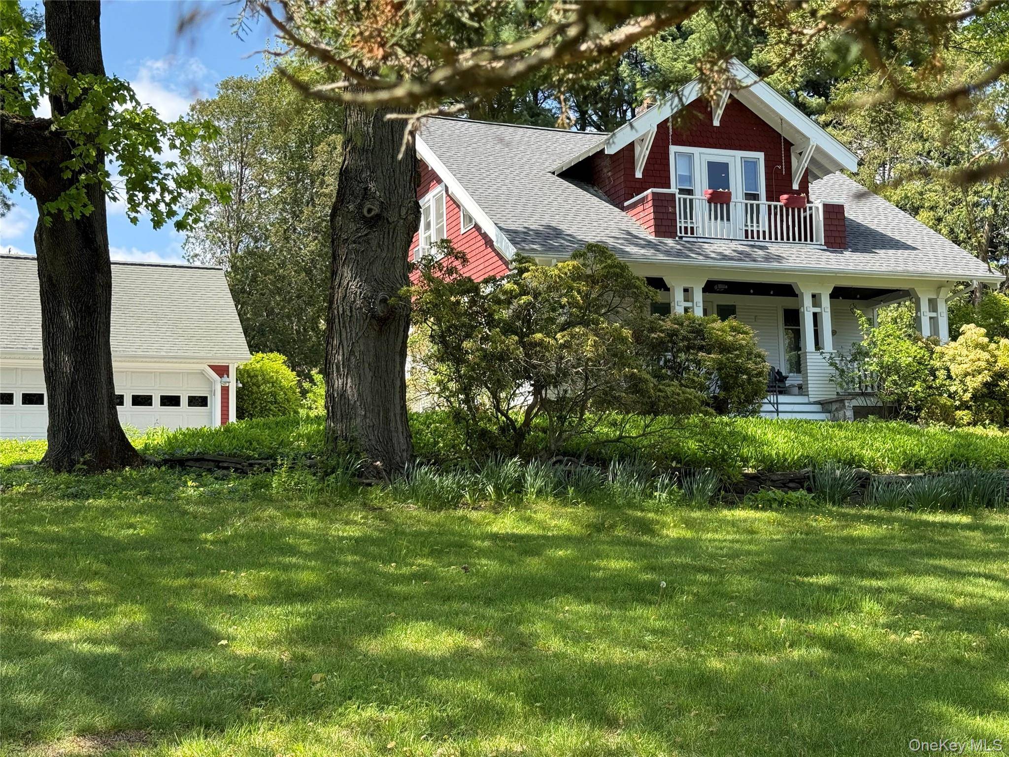 Casa com 3 Quartos à Venda em Poughkeepsie - Nova Iorque - EUA - 1