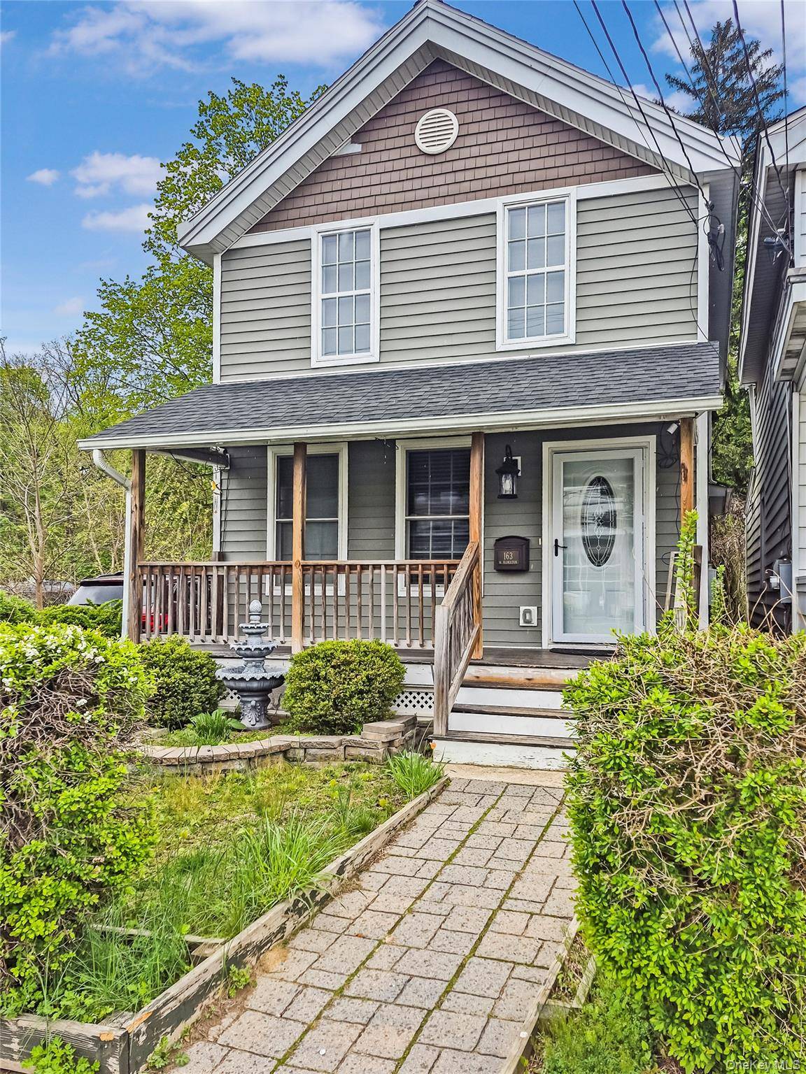 Casa de 3 Dormitorios en Venta en Poughkeepsie - Nueva York - EE. UU. - 1