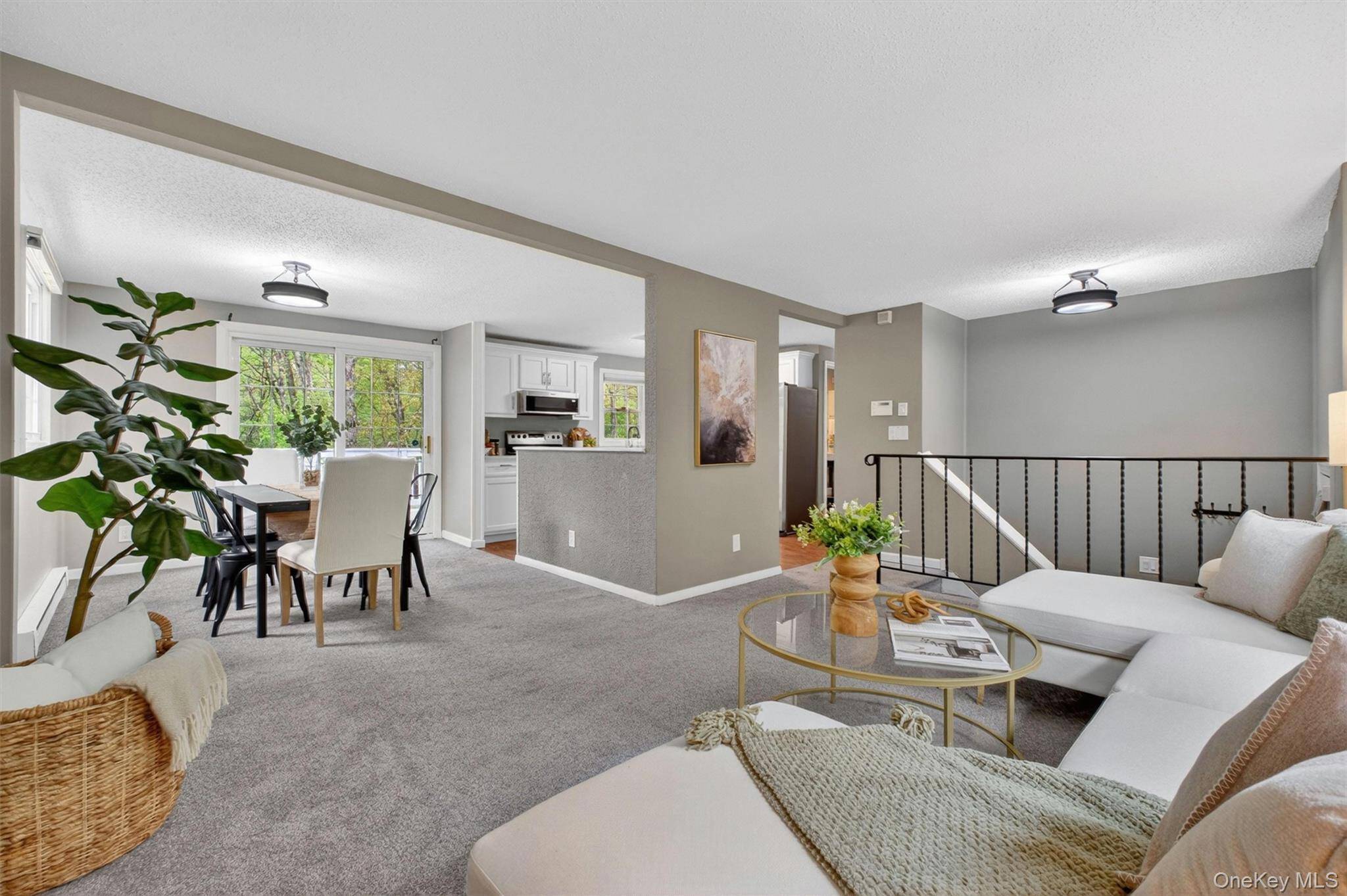 Casa de 3 Dormitorios en Venta en Poughquag - Nueva York - EE. UU. - 6