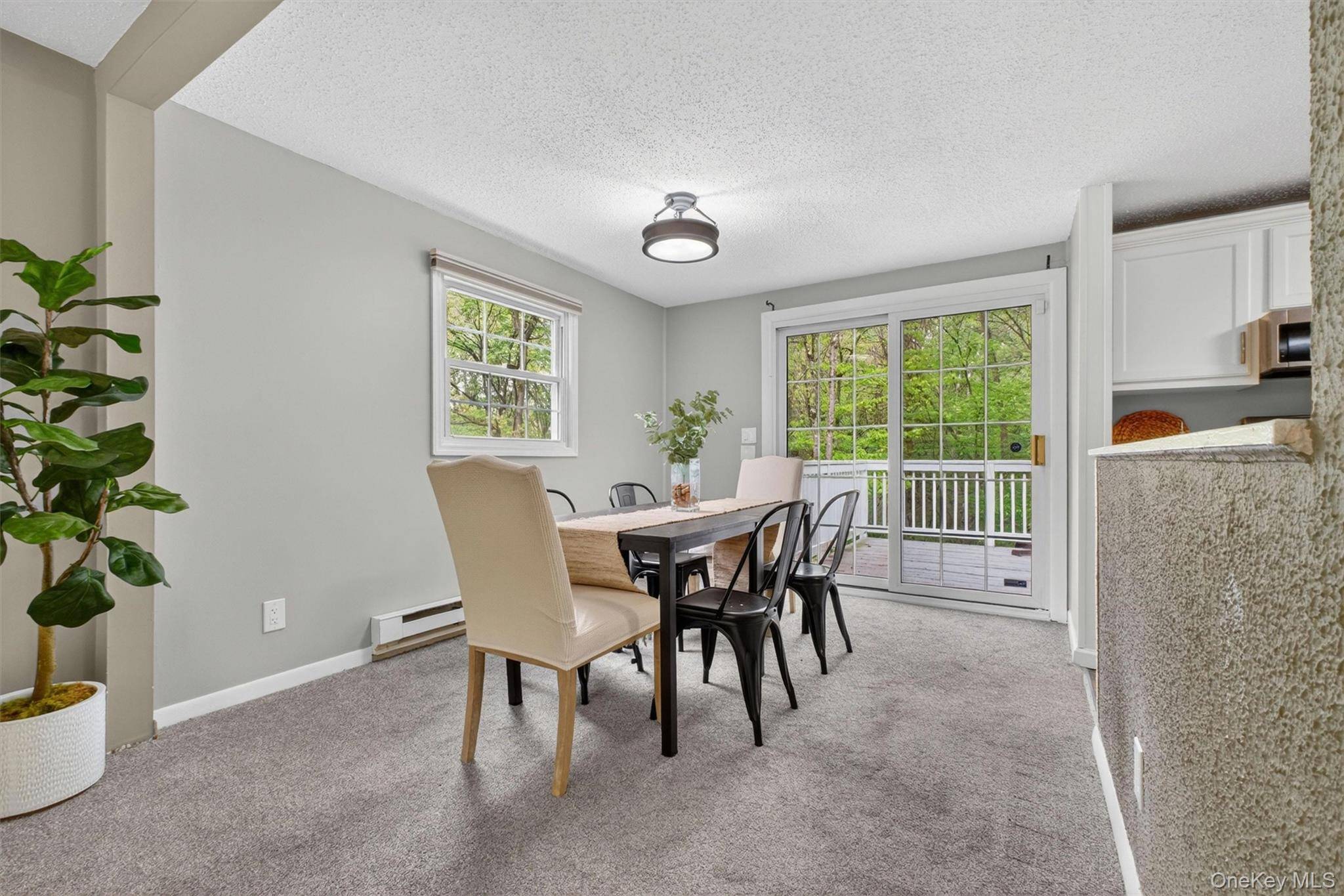 Casa de 3 Dormitorios en Venta en Poughquag - Nueva York - EE. UU. - 7