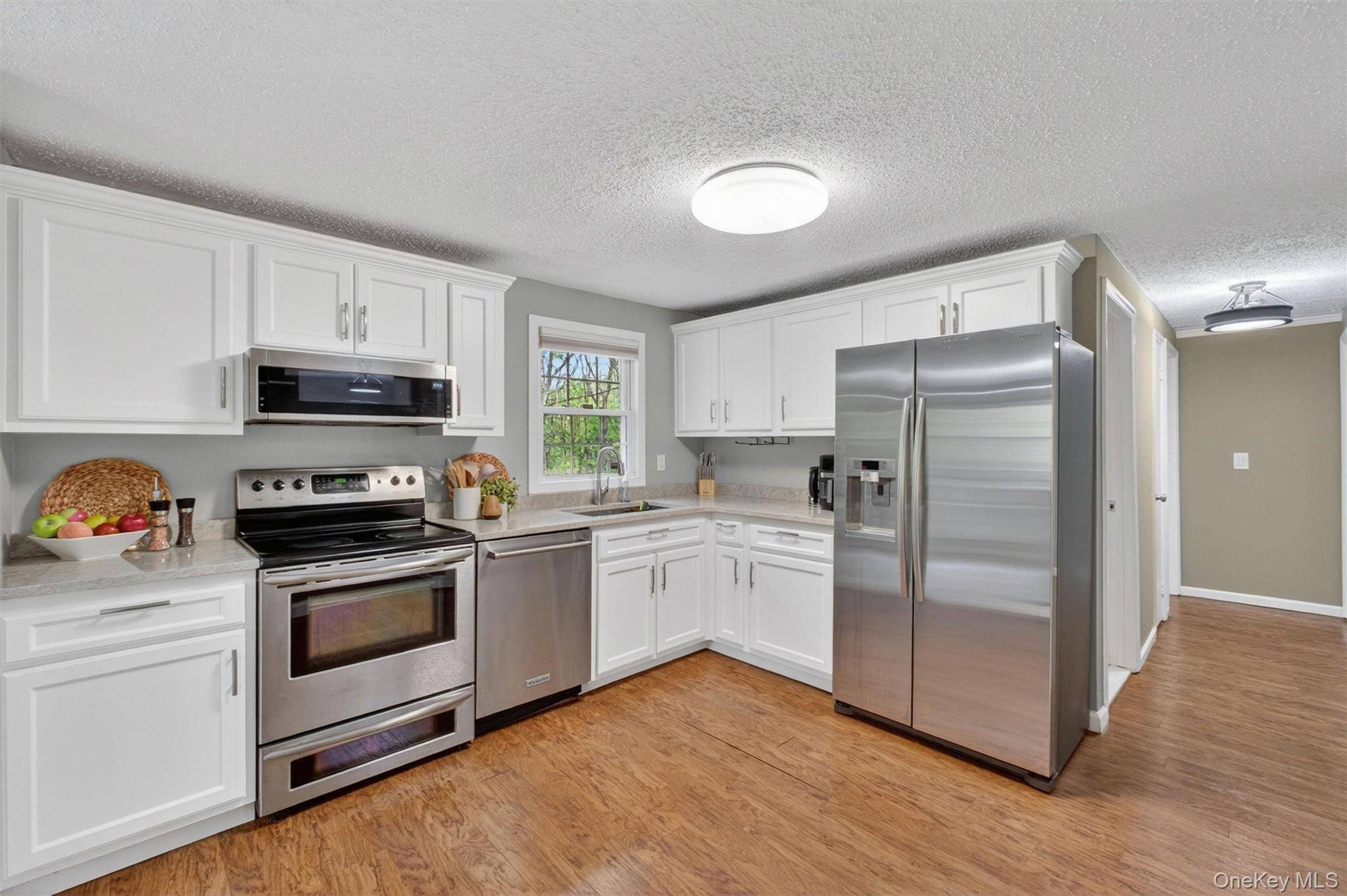 Casa de 3 Dormitorios en Venta en Poughquag - Nueva York - EE. UU. - 8