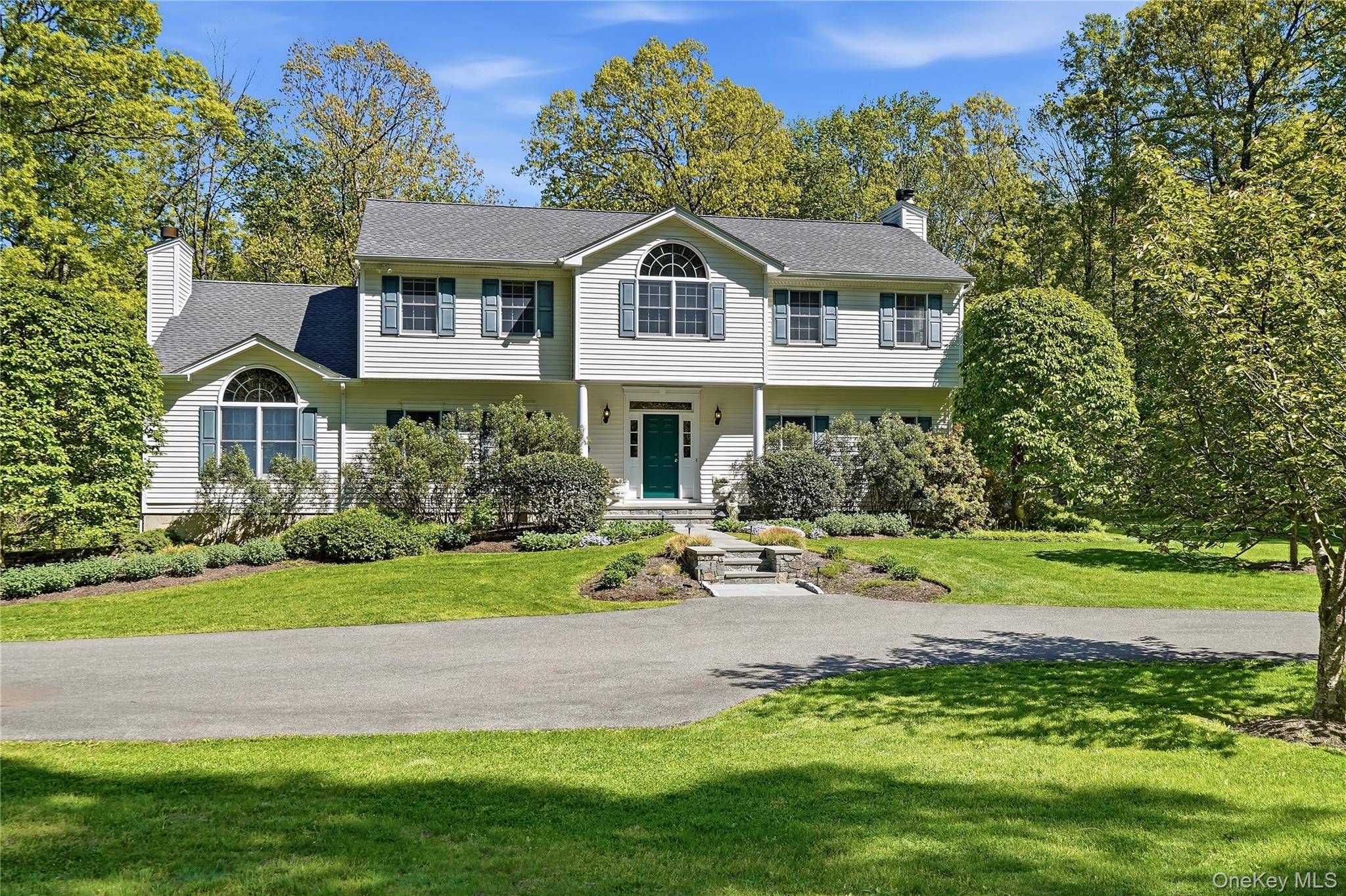 3 Bedroom Home for Sale in Pound Ridge - New York - USA - 3