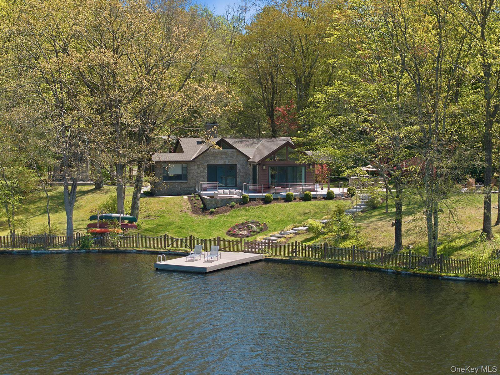 Casa de 3 Dormitorios en Venta en Putnam Valley - Nueva York - EE. UU. - 2