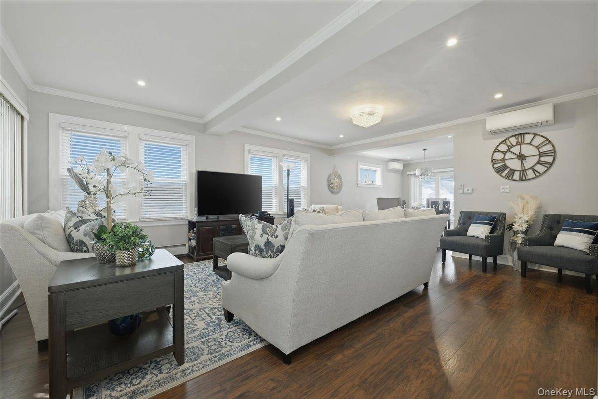 Casa de 3 Dormitorios en Venta en Queens Village - Nueva York - EE. UU. - 3