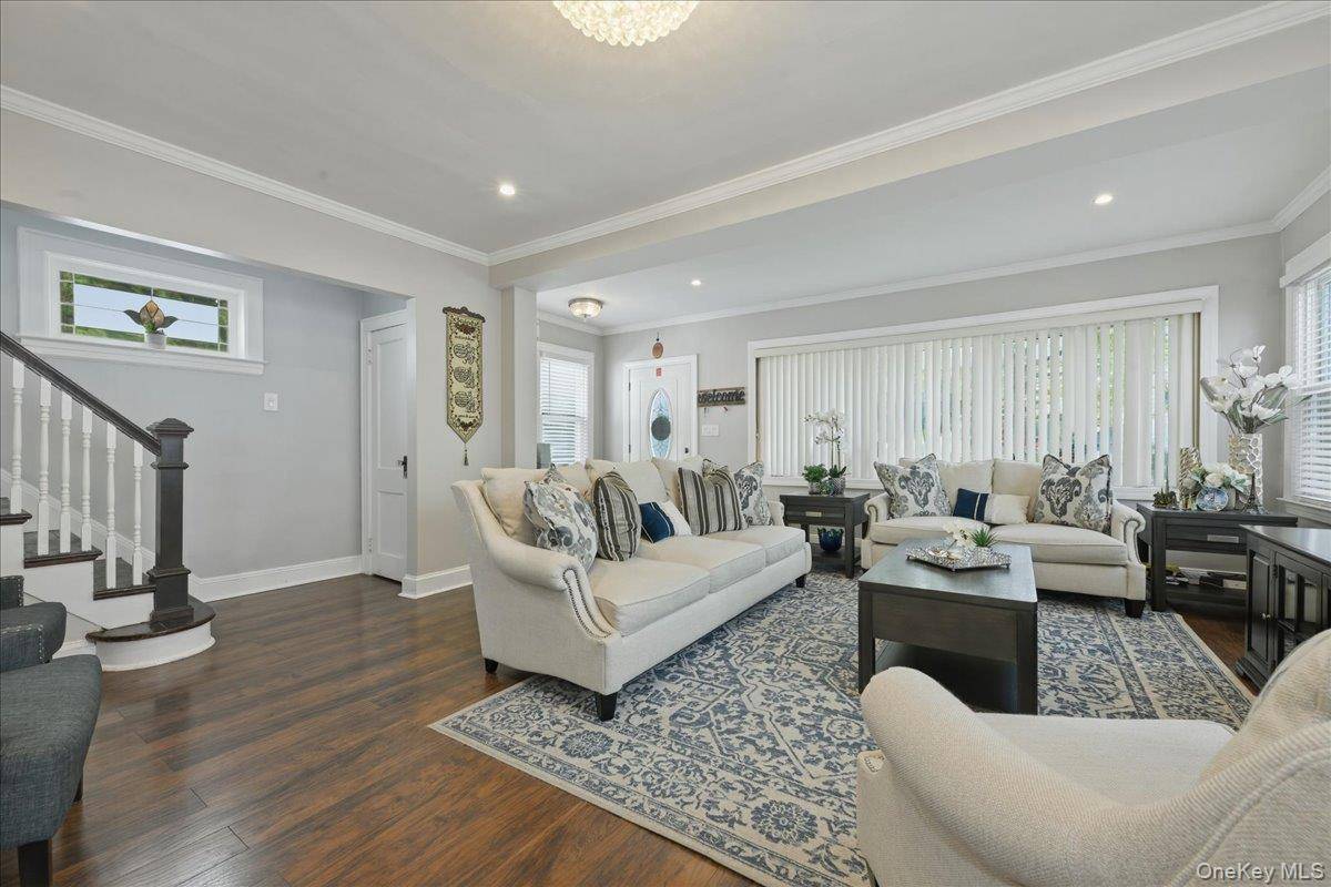 Casa de 3 Dormitorios en Venta en Queens Village - Nueva York - EE. UU. - 5