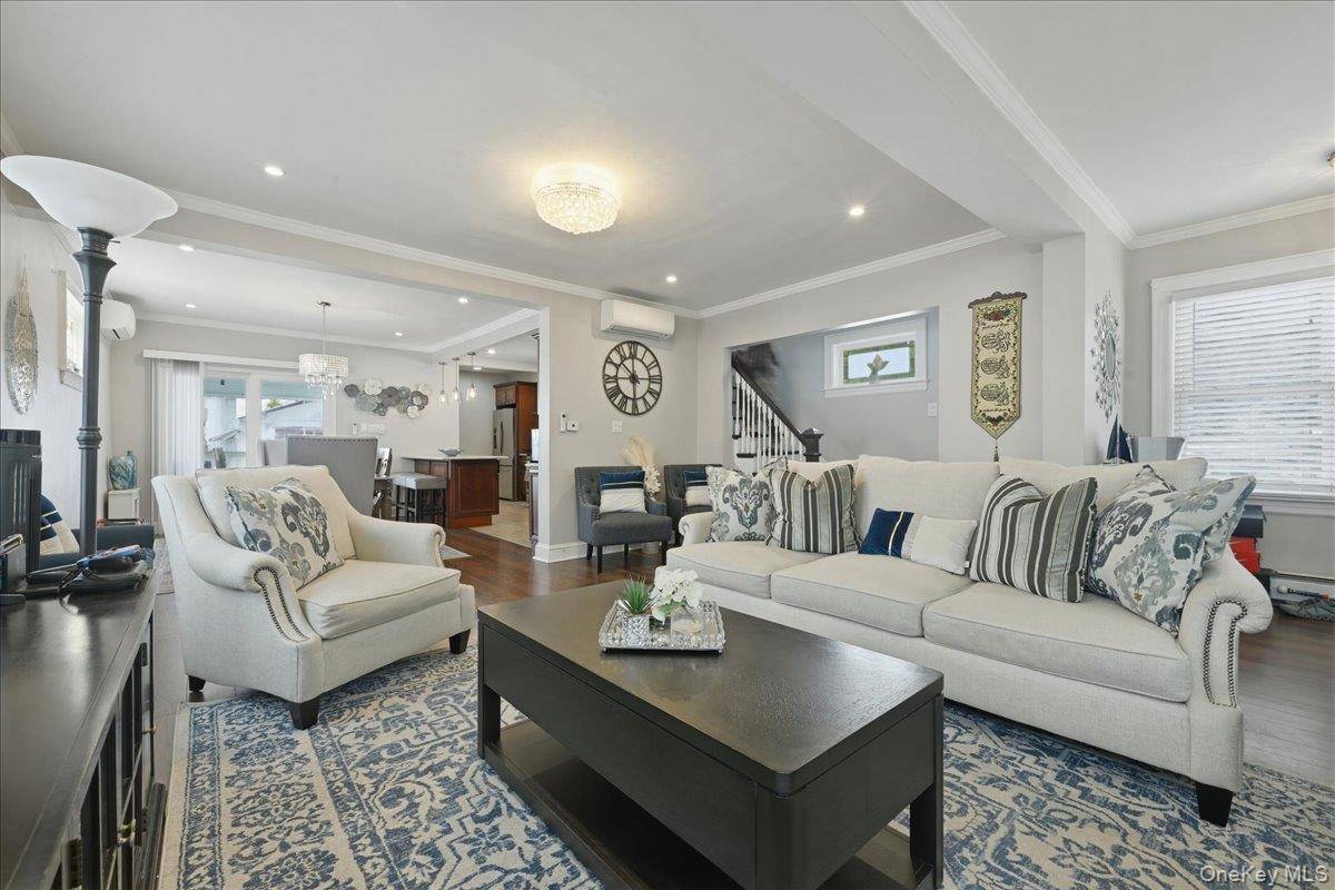 Casa de 3 Dormitorios en Venta en Queens Village - Nueva York - EE. UU. - 6
