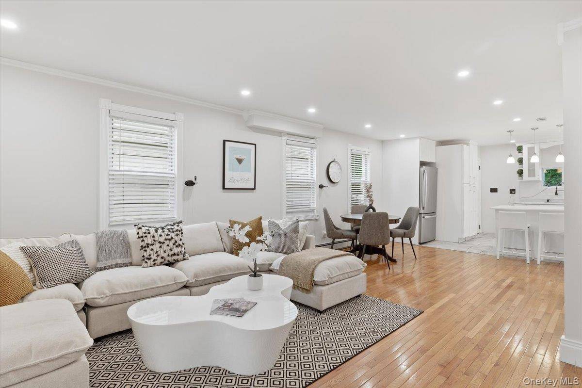 Casa de 3 Dormitorios en Venta en Queens Village - Nueva York - EE. UU. - 5