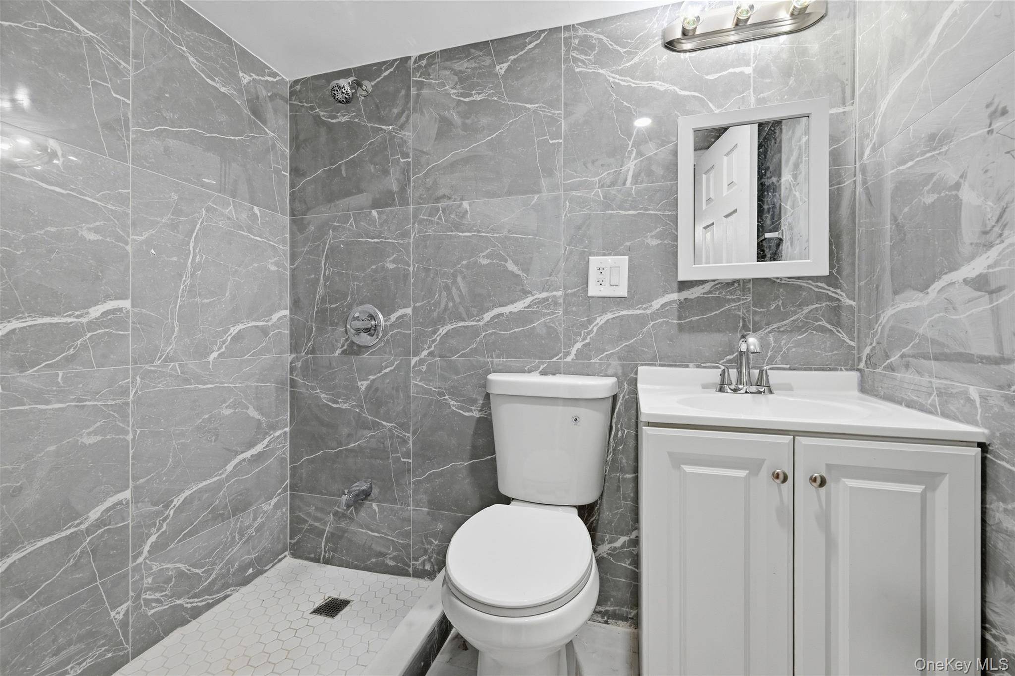 Casa com 3 Quartos à Venda em Queens Village - Nova Iorque - EUA - 5