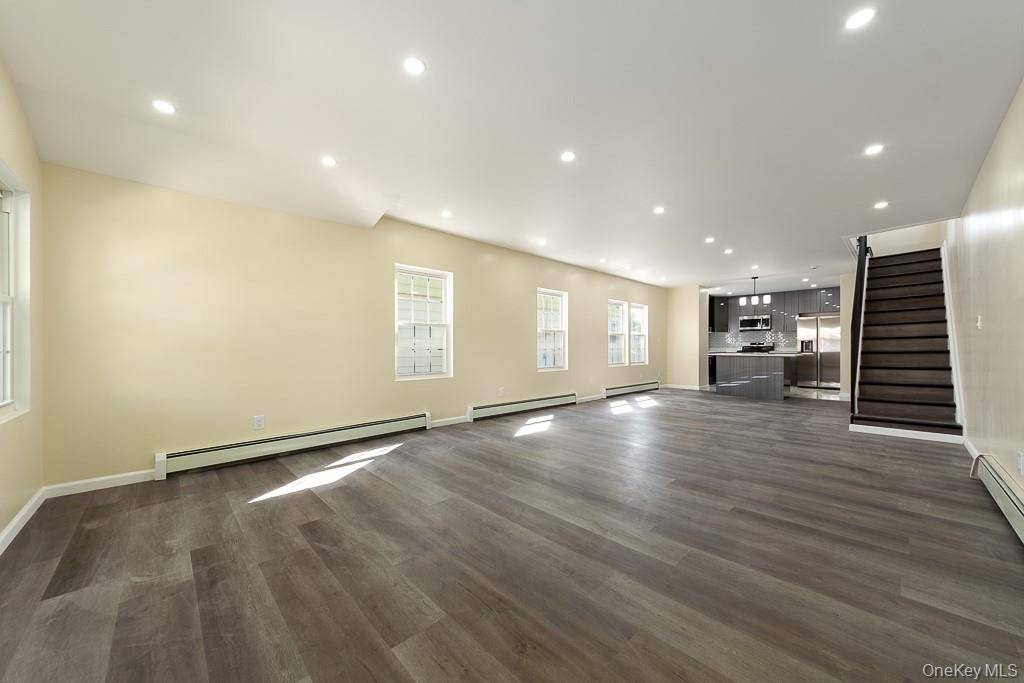 Casa com 3 Quartos à Venda em Queens Village - Nova Iorque - EUA - 3