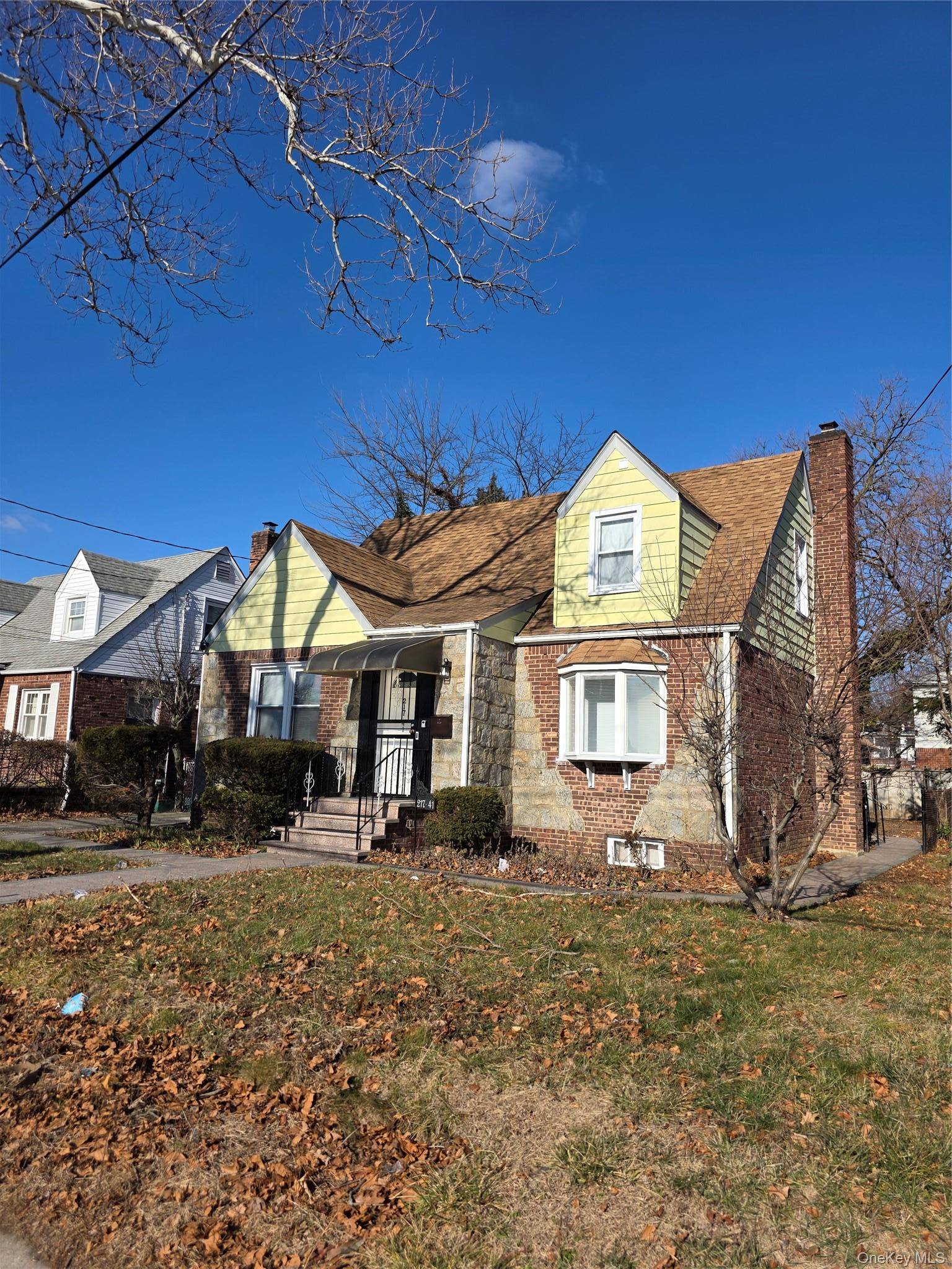 Casa de 3 Dormitorios en Venta en Queens Village - Nueva York - EE. UU. - 2