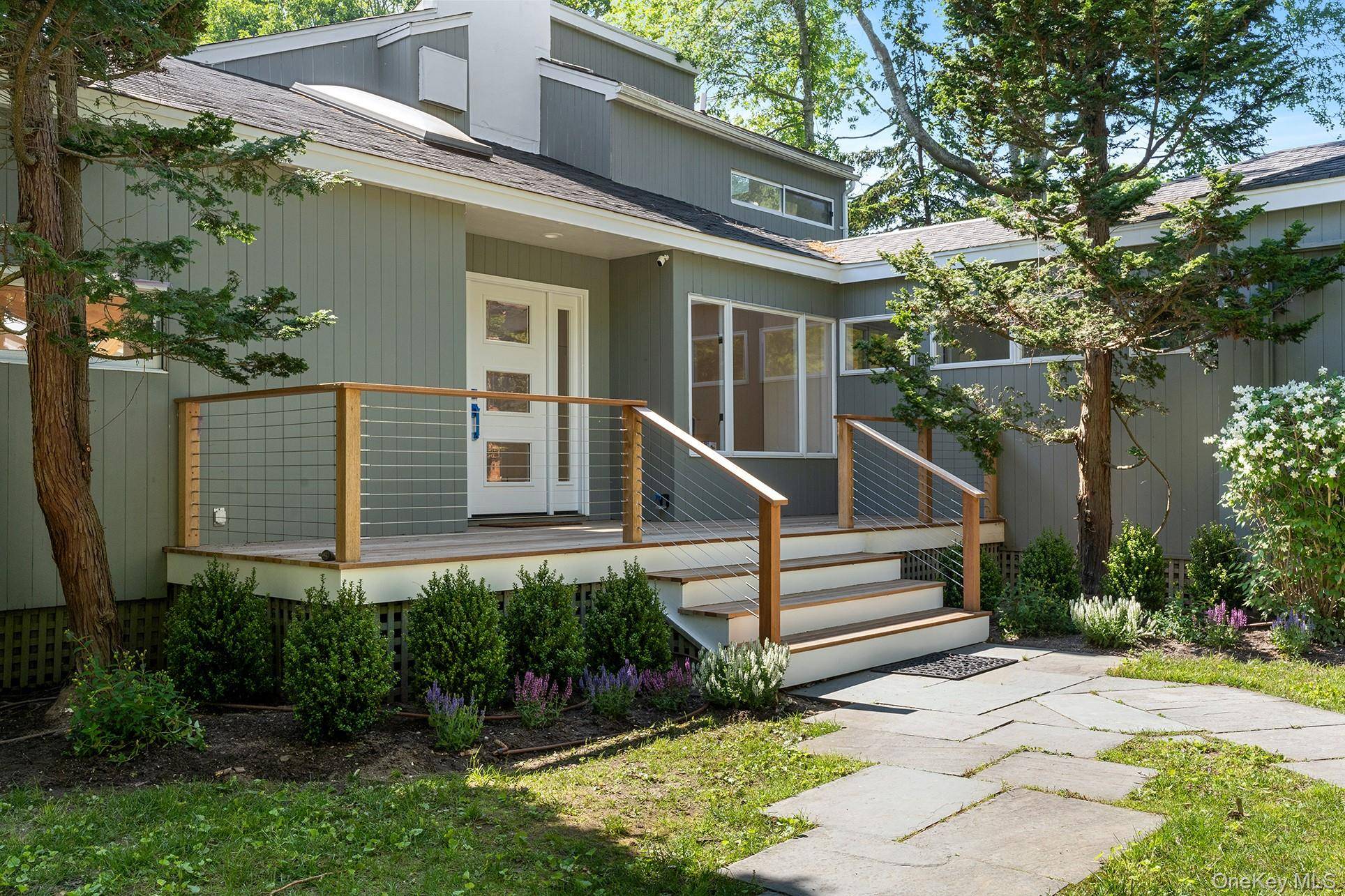 3 Bedroom Home for Sale in Quogue - New York - USA - 3