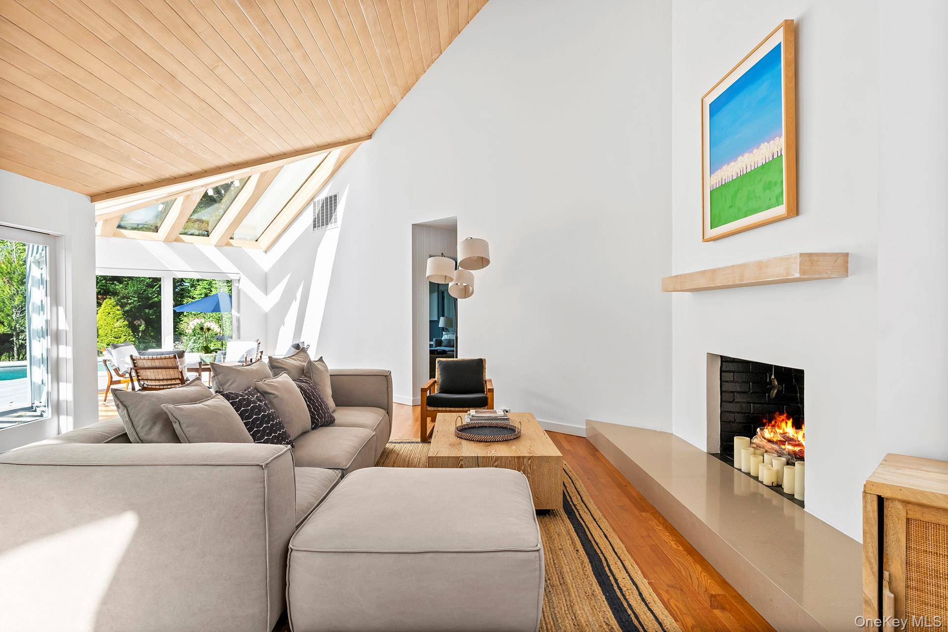 3 Bedroom Home for Sale in Quogue - New York - USA - 7