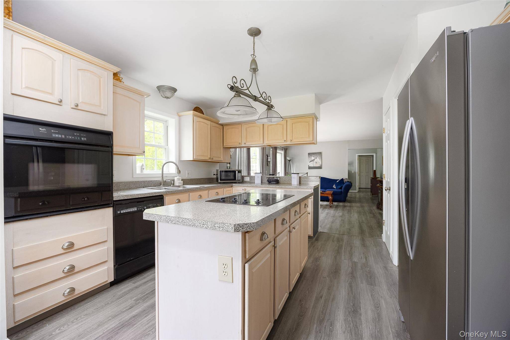 3 Bedroom Home for Sale in Red Hook - New York - USA - 5