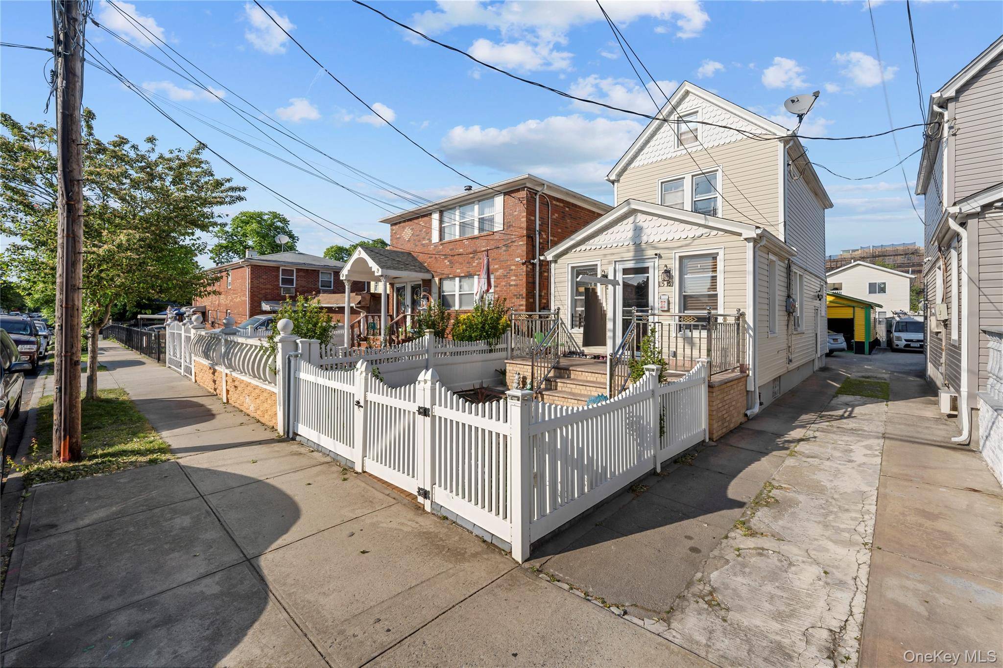Casa com 3 Quartos à Venda em Richmond Hill S. - Nova Iorque - EUA - 2