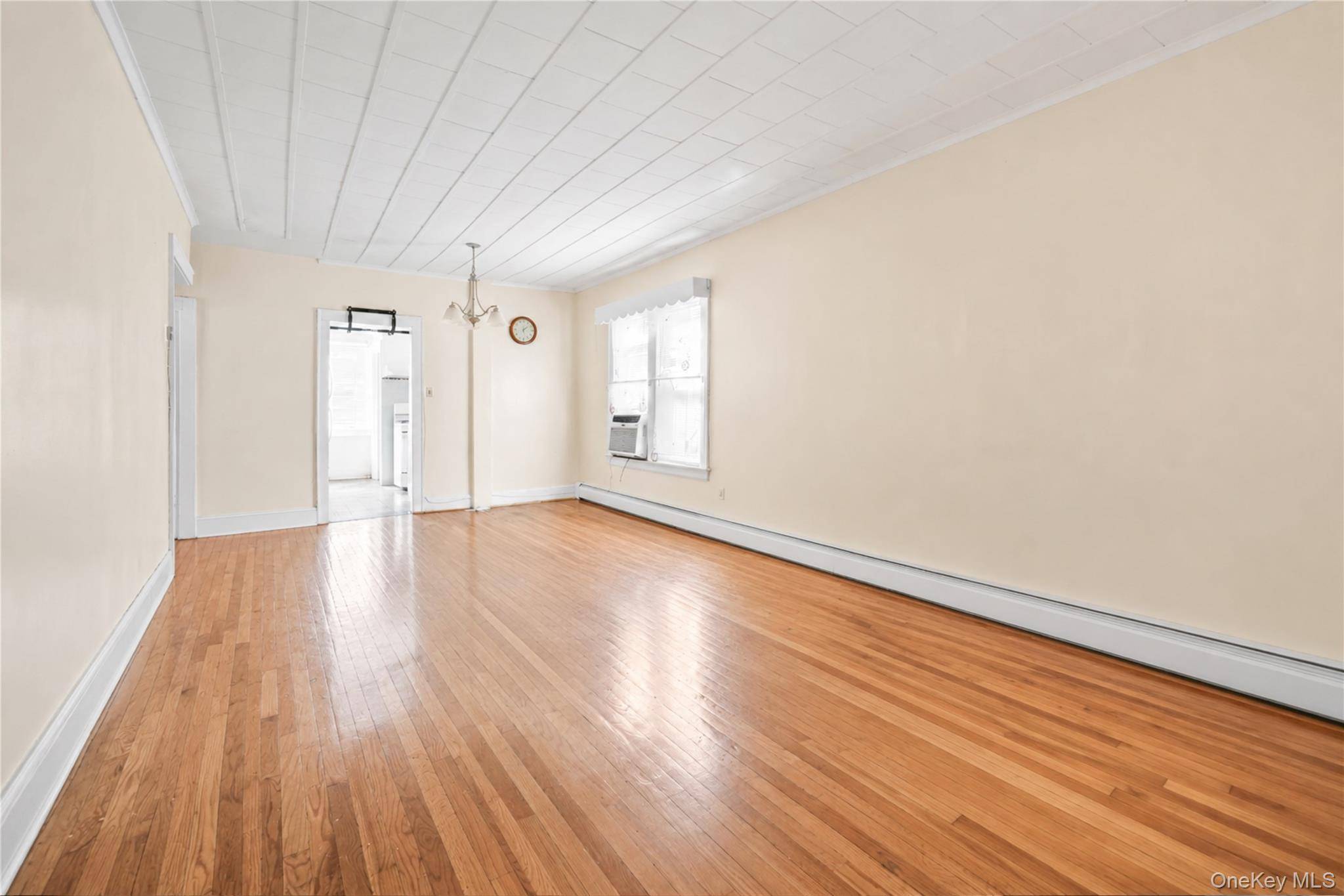 Casa de 3 Dormitorios en Venta en Richmond Hill S. - Nueva York - EE. UU. - 4