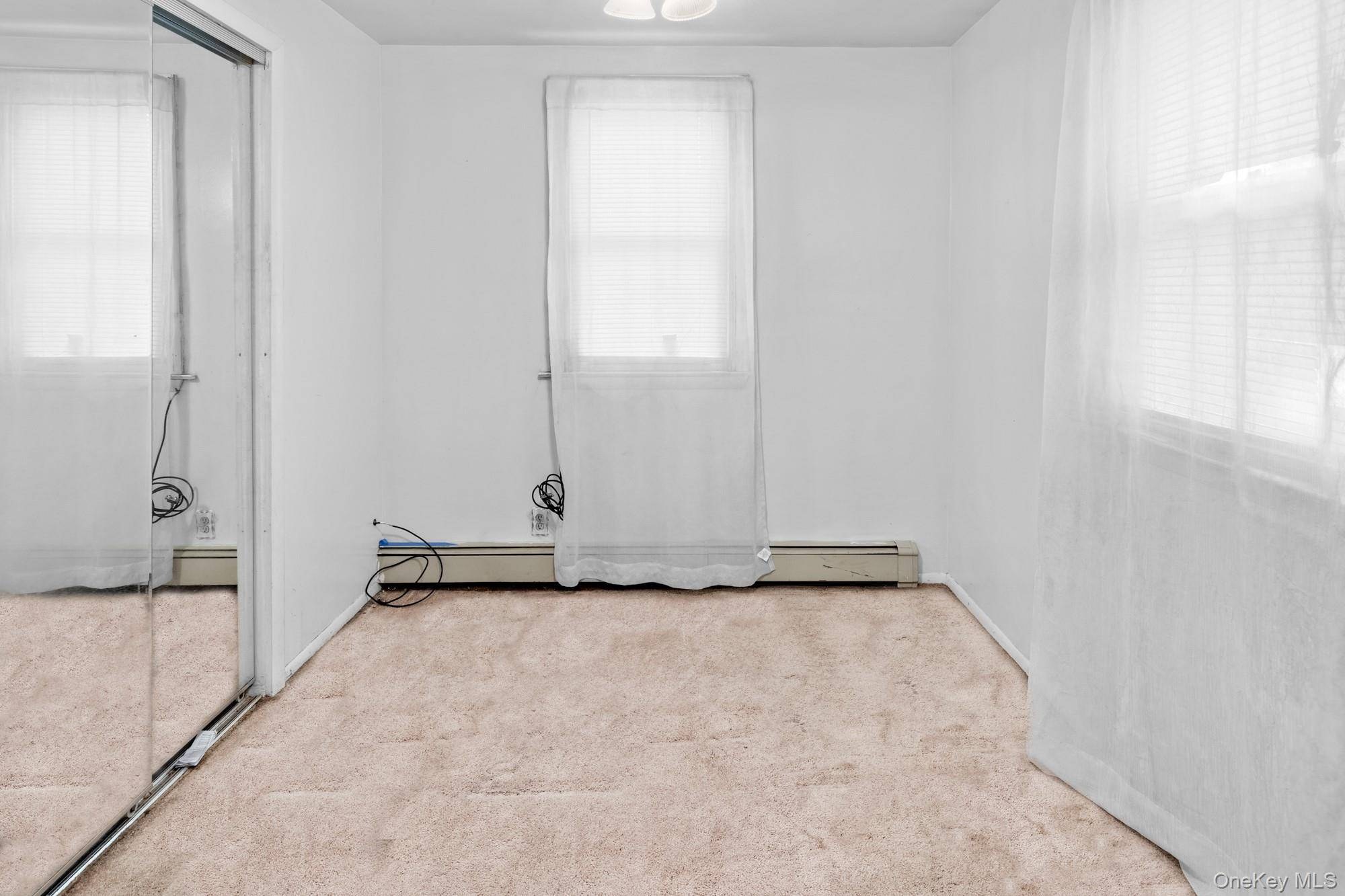 Casa com 3 Quartos à Venda em Riverhead - Nova Iorque - EUA - 8