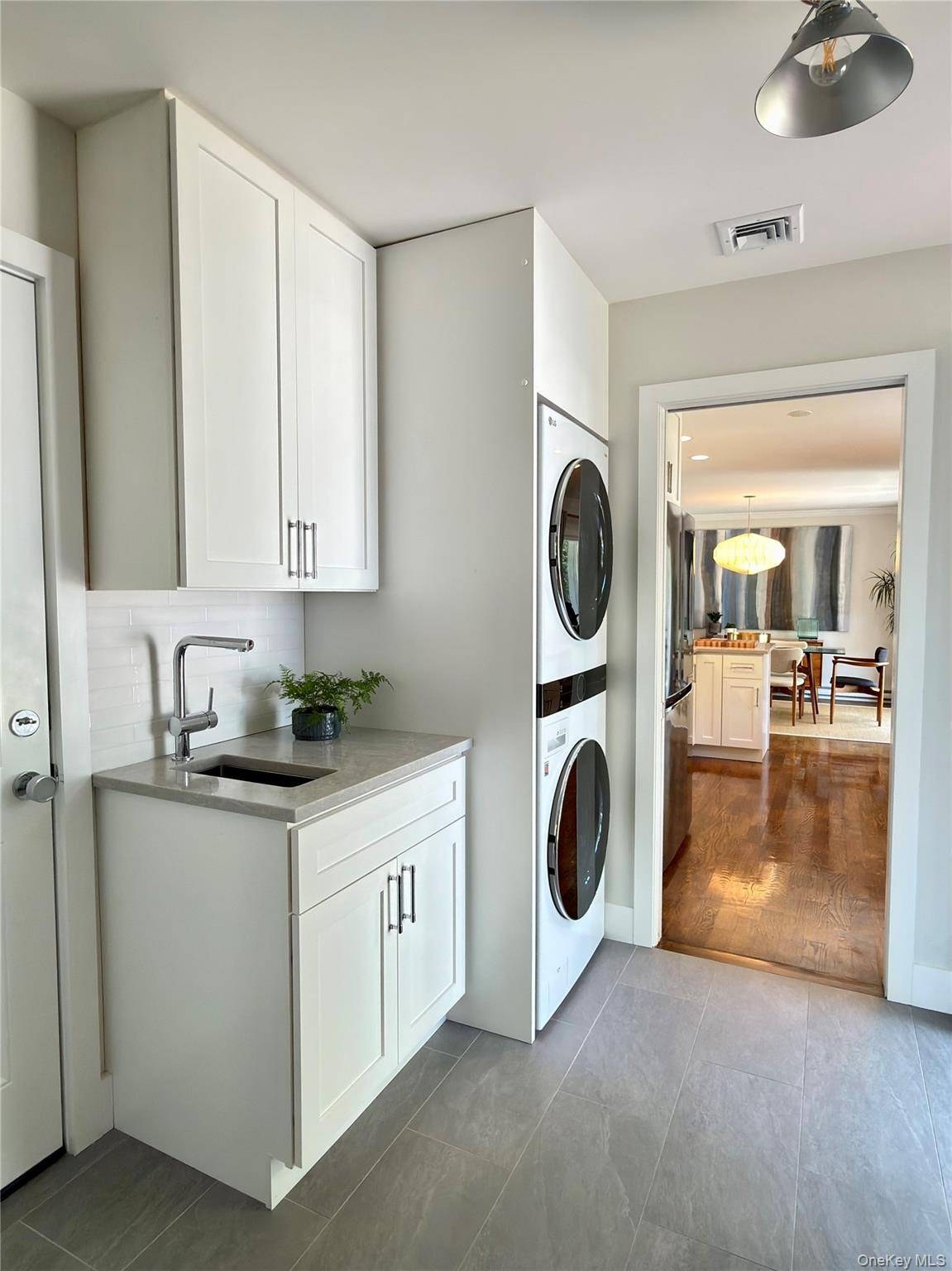 Casa com 3 Quartos à Venda em Riverhead - Nova Iorque - EUA - 7